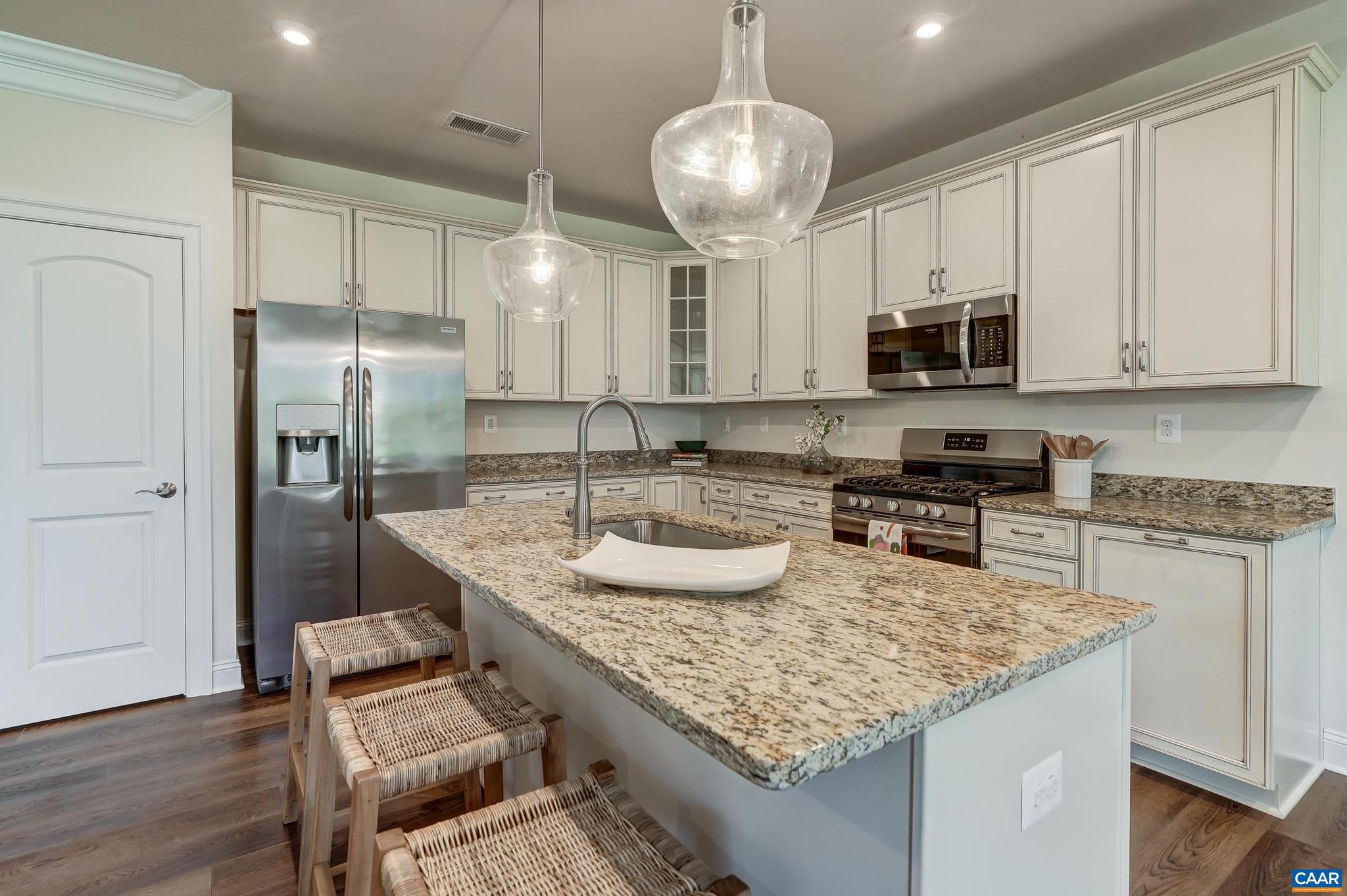 SPRING CREEK - Residential
