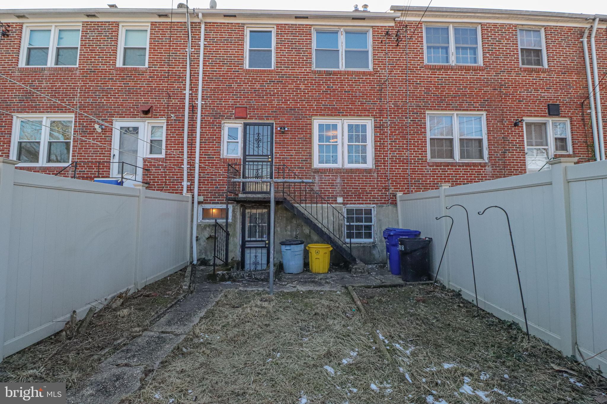 IDLEWOOD - Residential