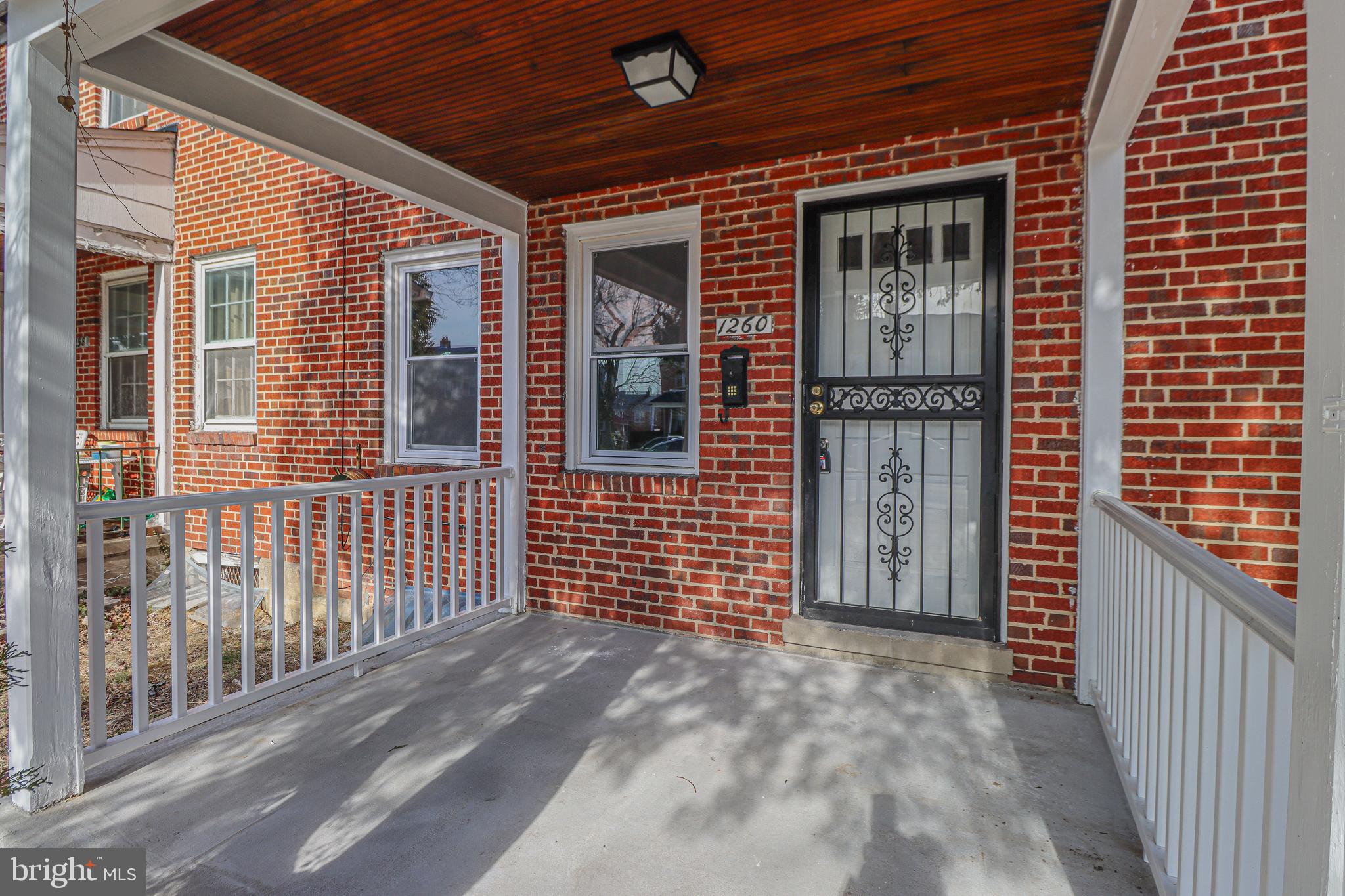 IDLEWOOD - Residential