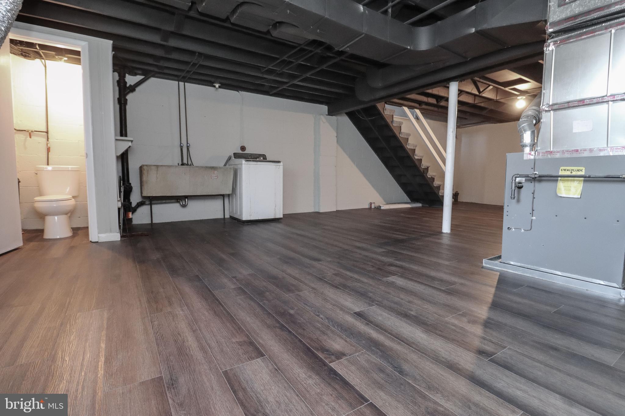 IDLEWOOD - Residential