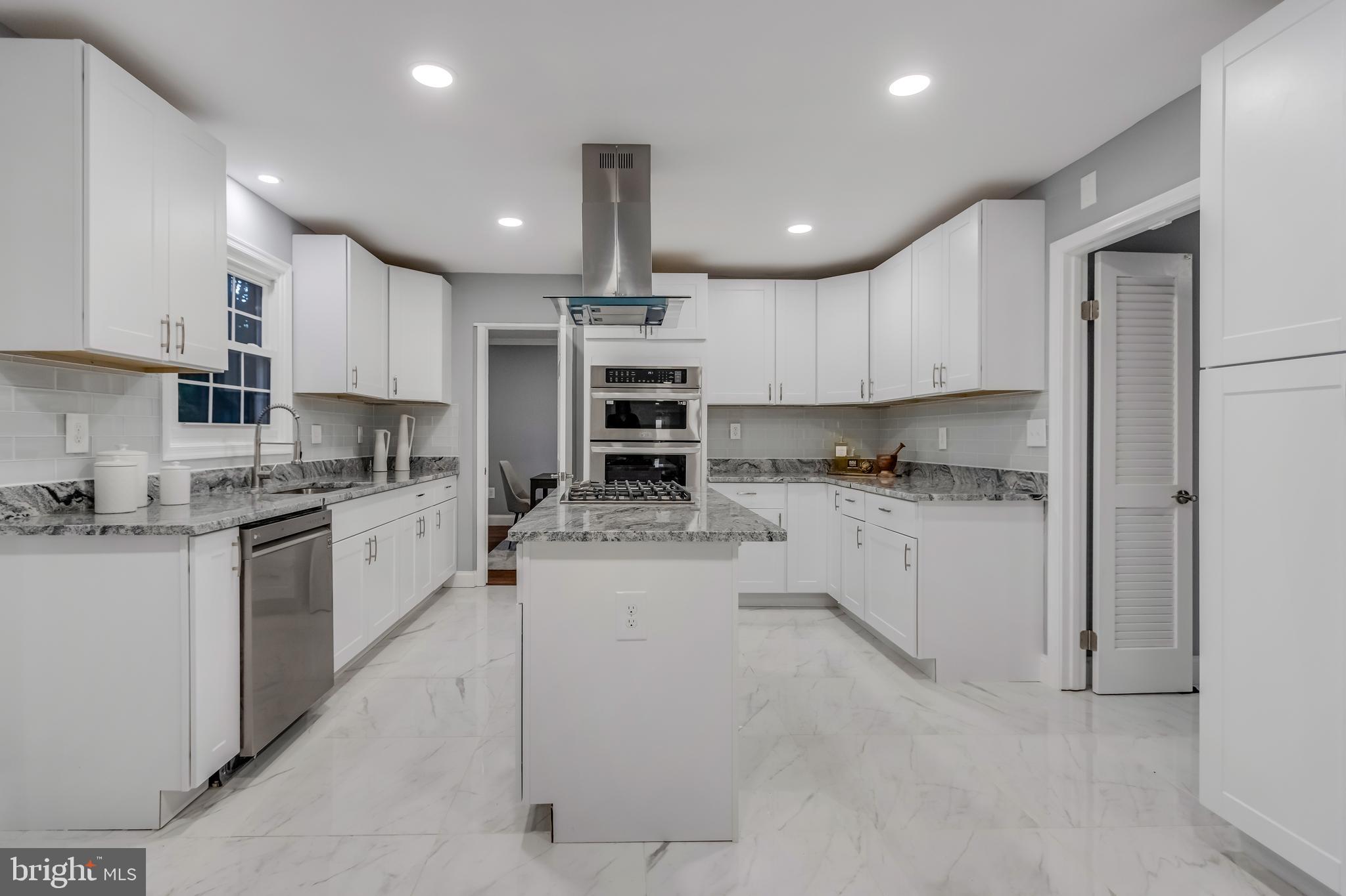 WILLOWBROOK - Residential