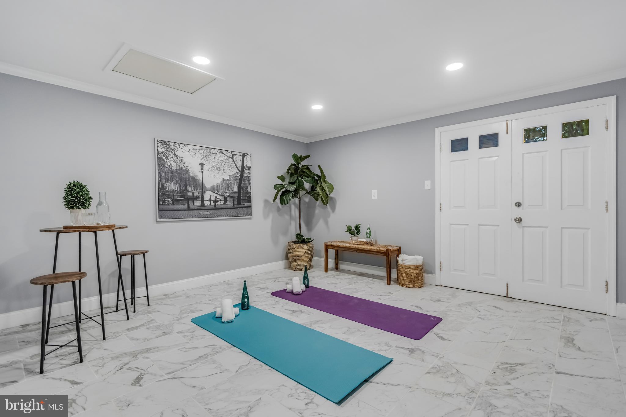 WILLOWBROOK - Residential