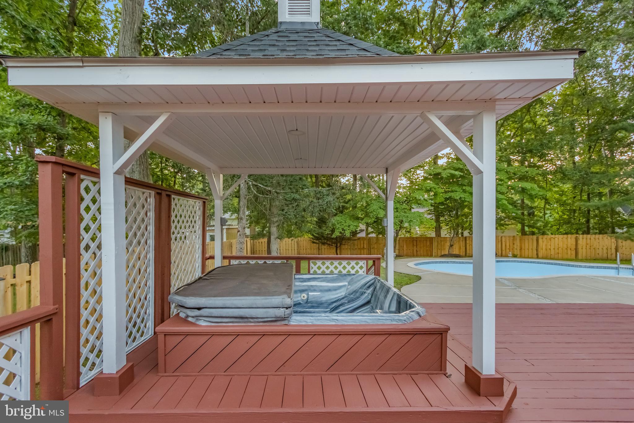 WILLOWBROOK - Residential