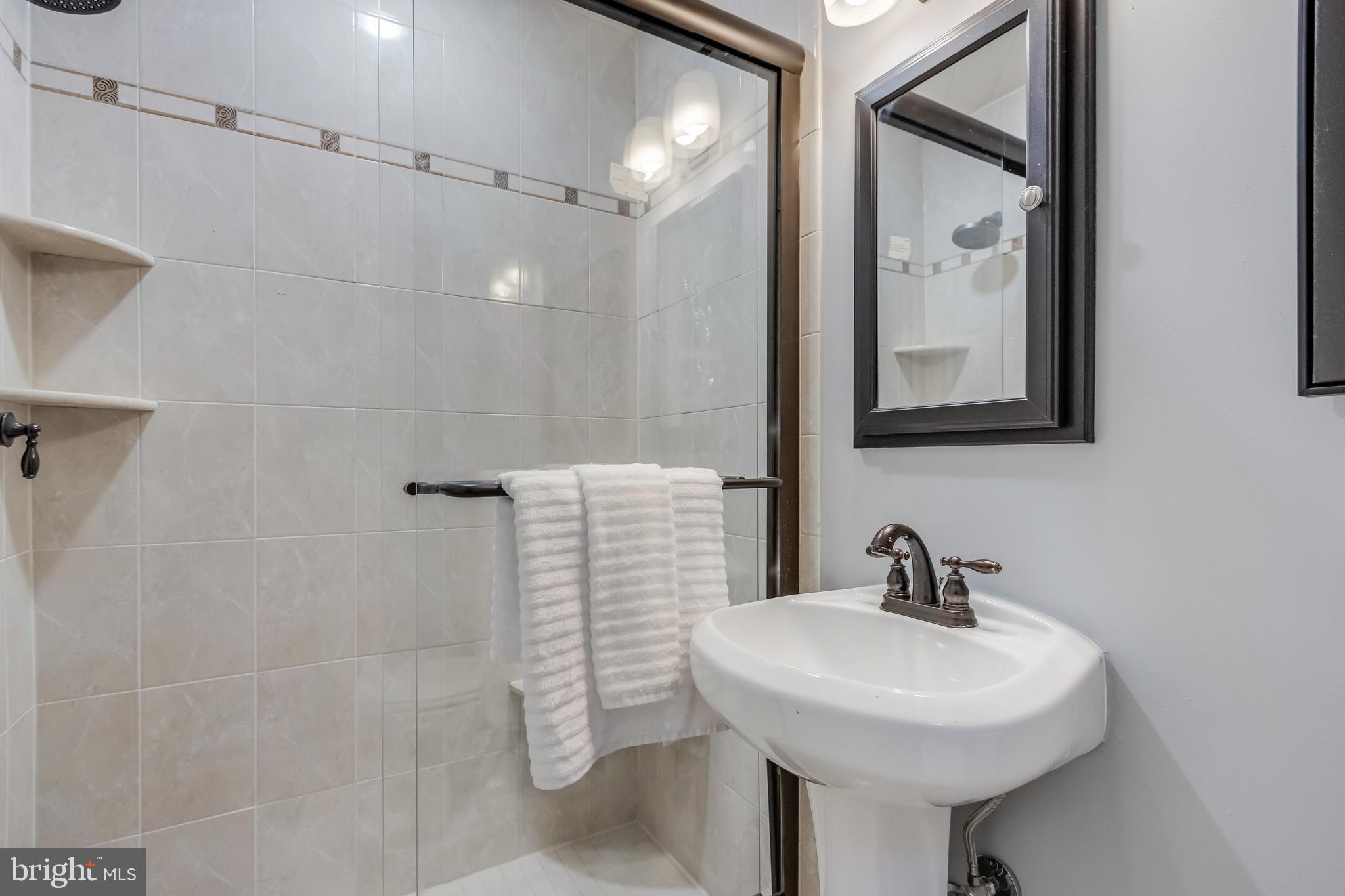 WILLOWBROOK - Residential