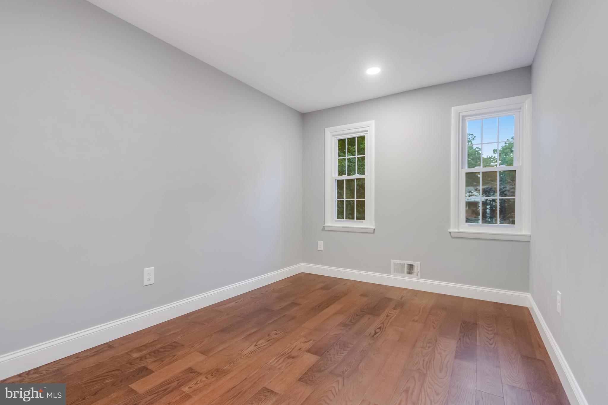 WILLOWBROOK - Residential