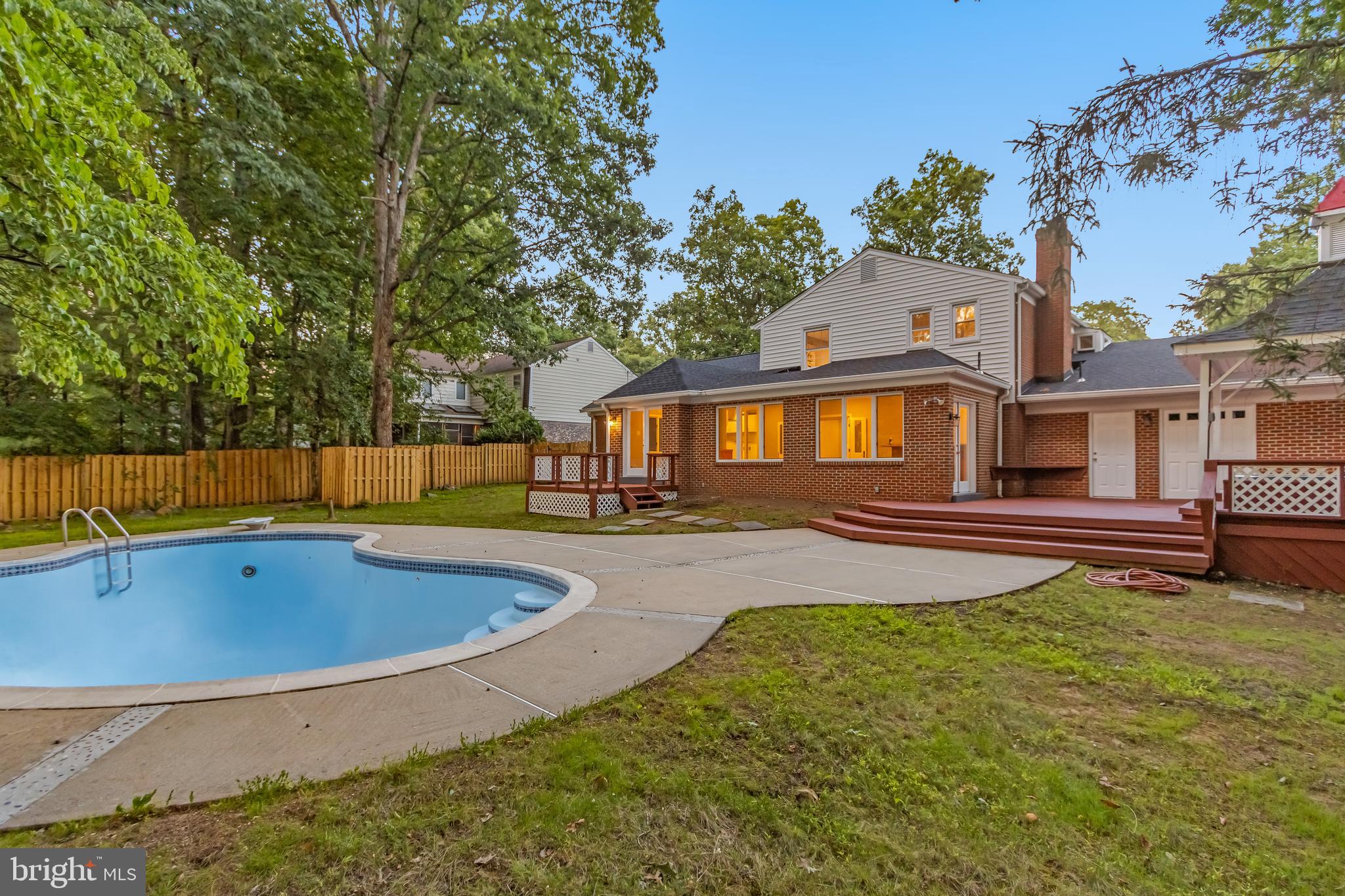 WILLOWBROOK - Residential