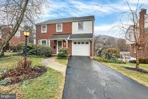 16 E 34TH STREET READING PA 19606