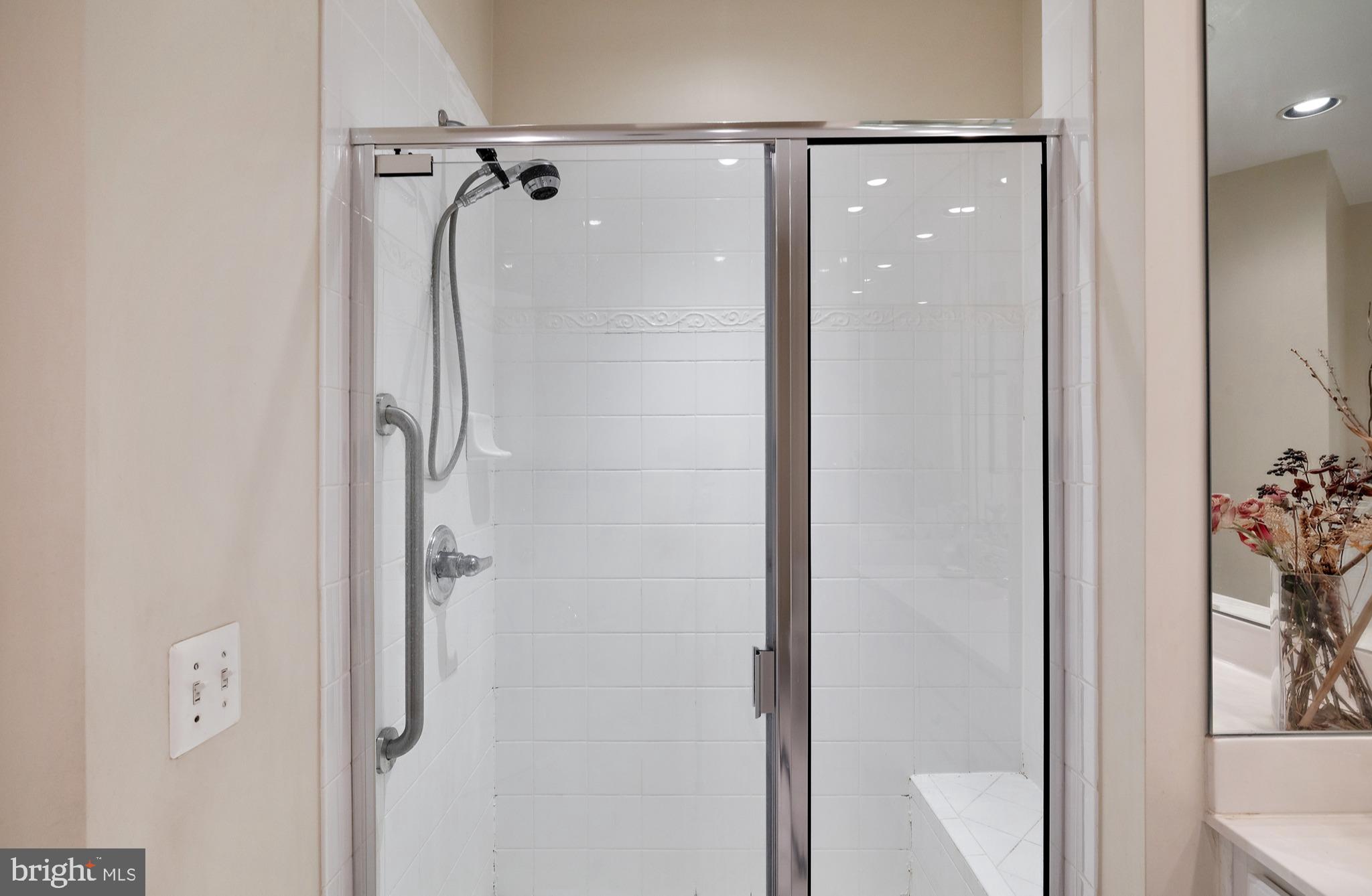 FALLSGROVE - Residential