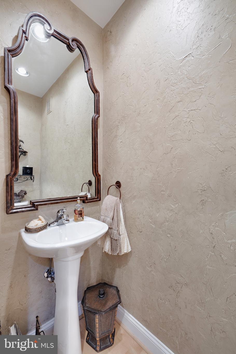 FALLSGROVE - Residential