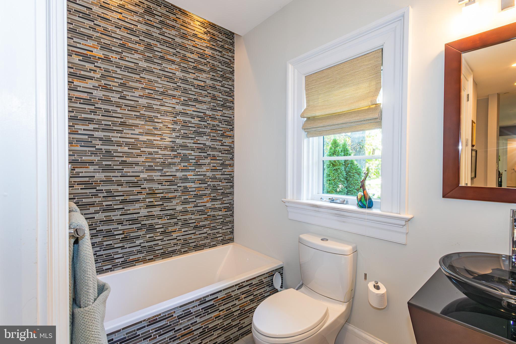 EASTPORT - Residential