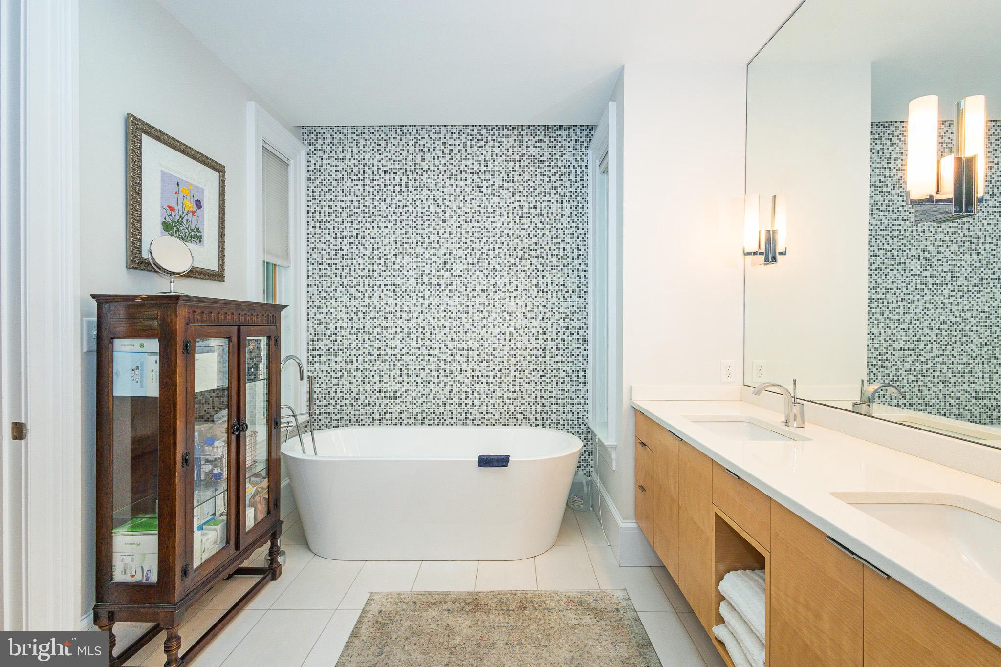 EASTPORT - Residential