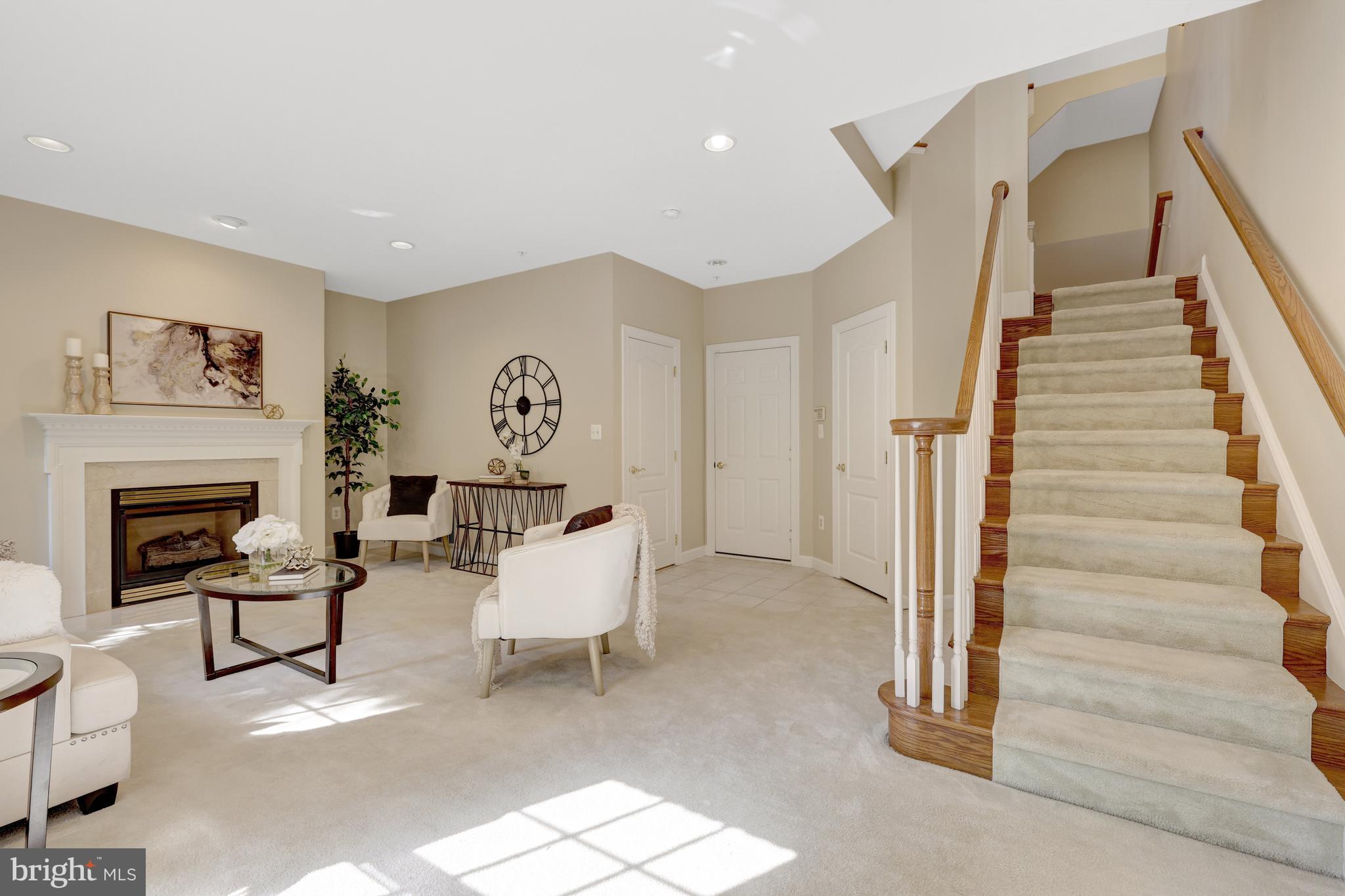 1650 COLONIAL HILLS DRIVE