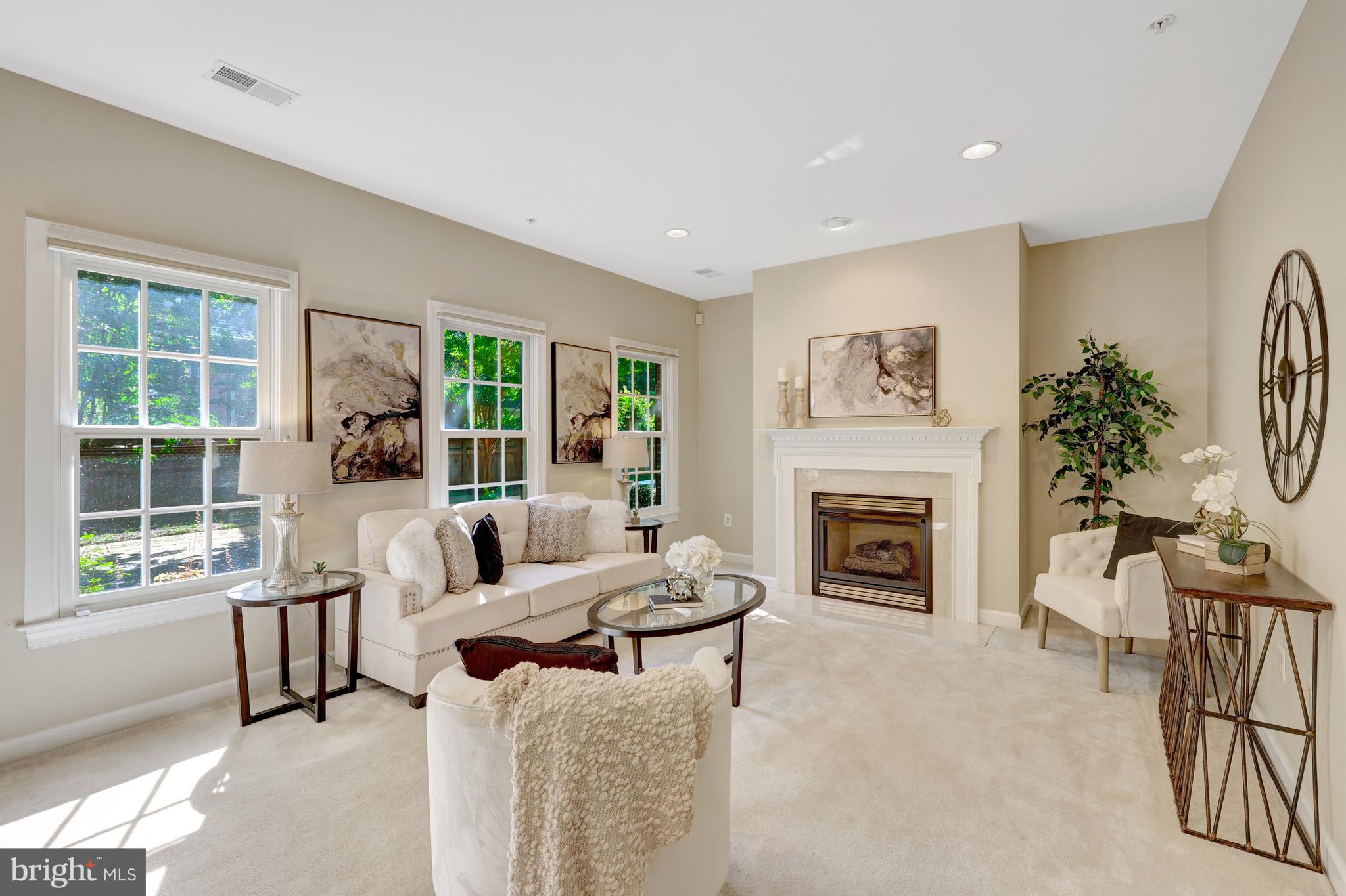 1650 COLONIAL HILLS DRIVE
