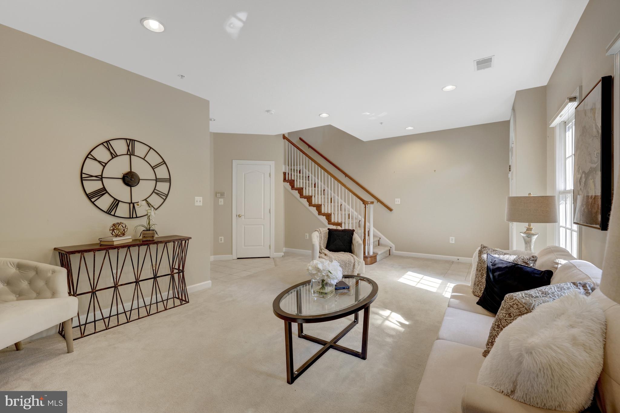 1650 COLONIAL HILLS DRIVE