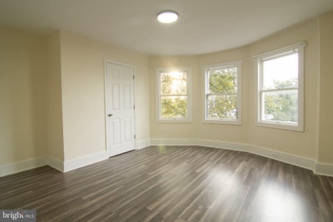 Townhouse For Rent - 504 N Lincoln Street<br/> New Castle County, WILMINGTON, DE 19805