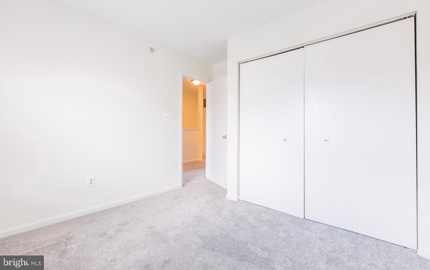 CHASE MANOR - Residential Lease