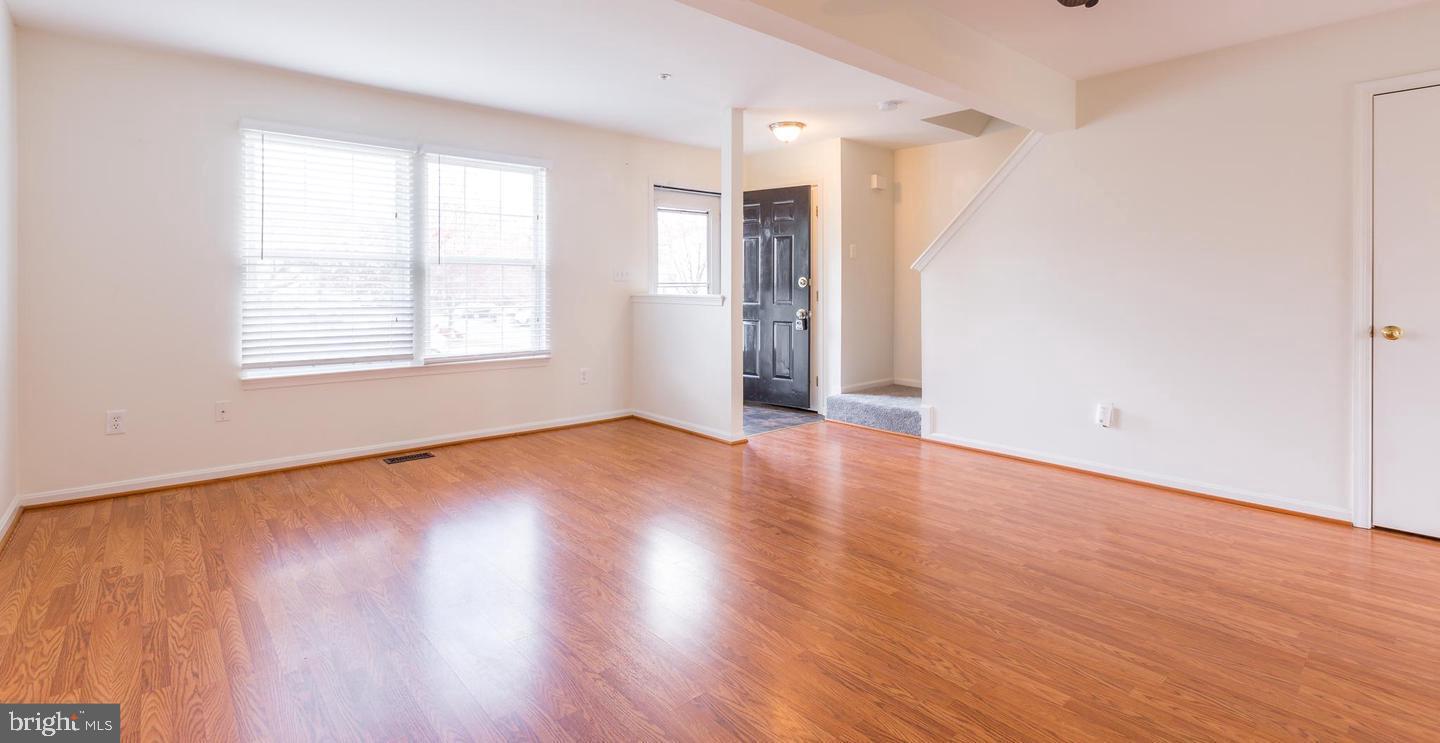 CHASE MANOR - Residential Lease