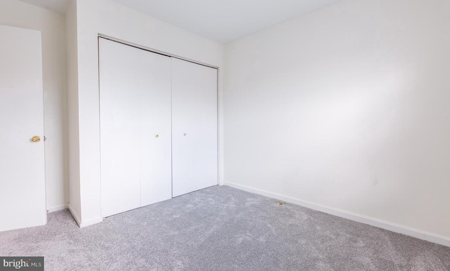 CHASE MANOR - Residential Lease