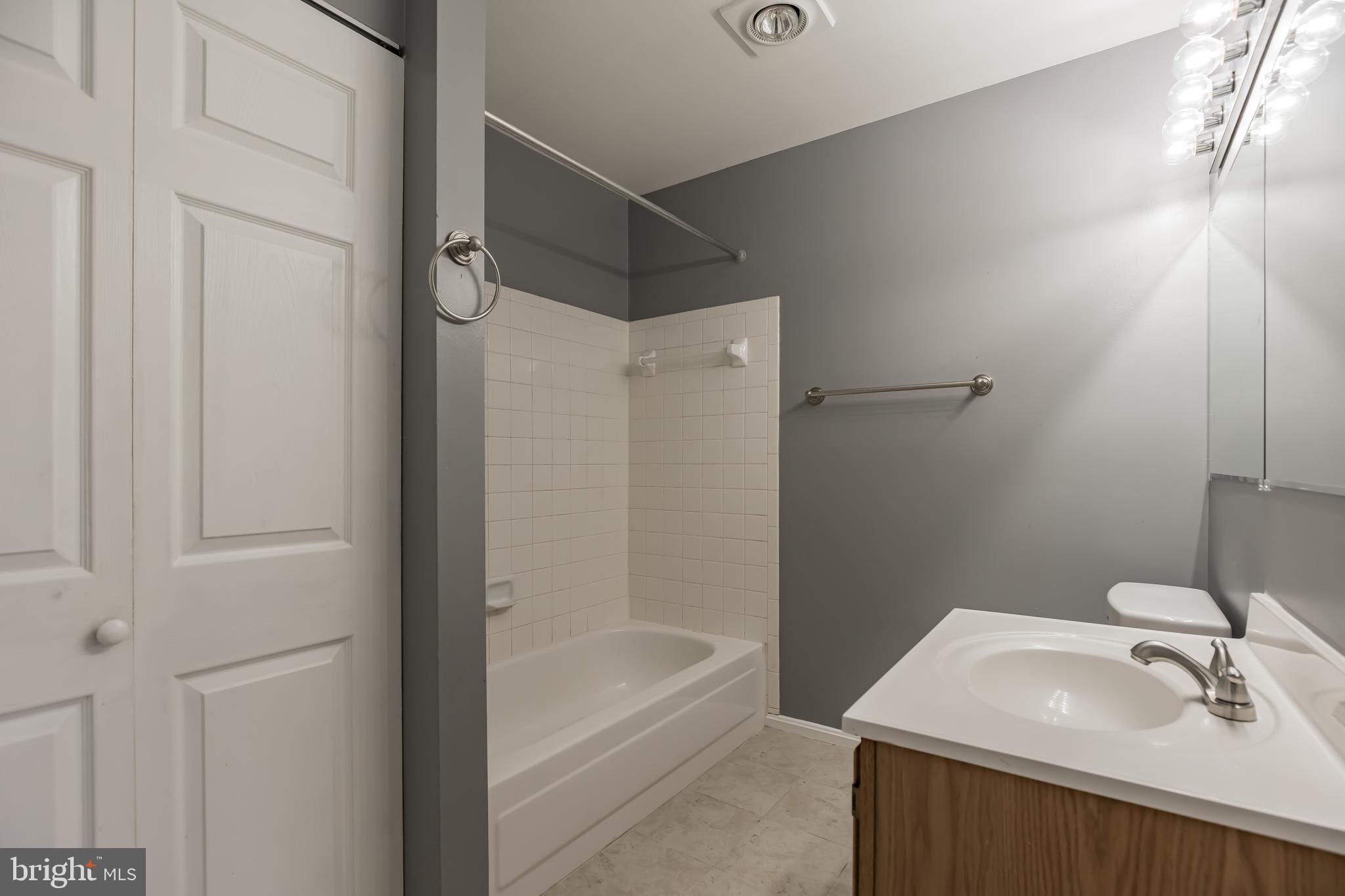 ROSECROFT COMMONS - Residential