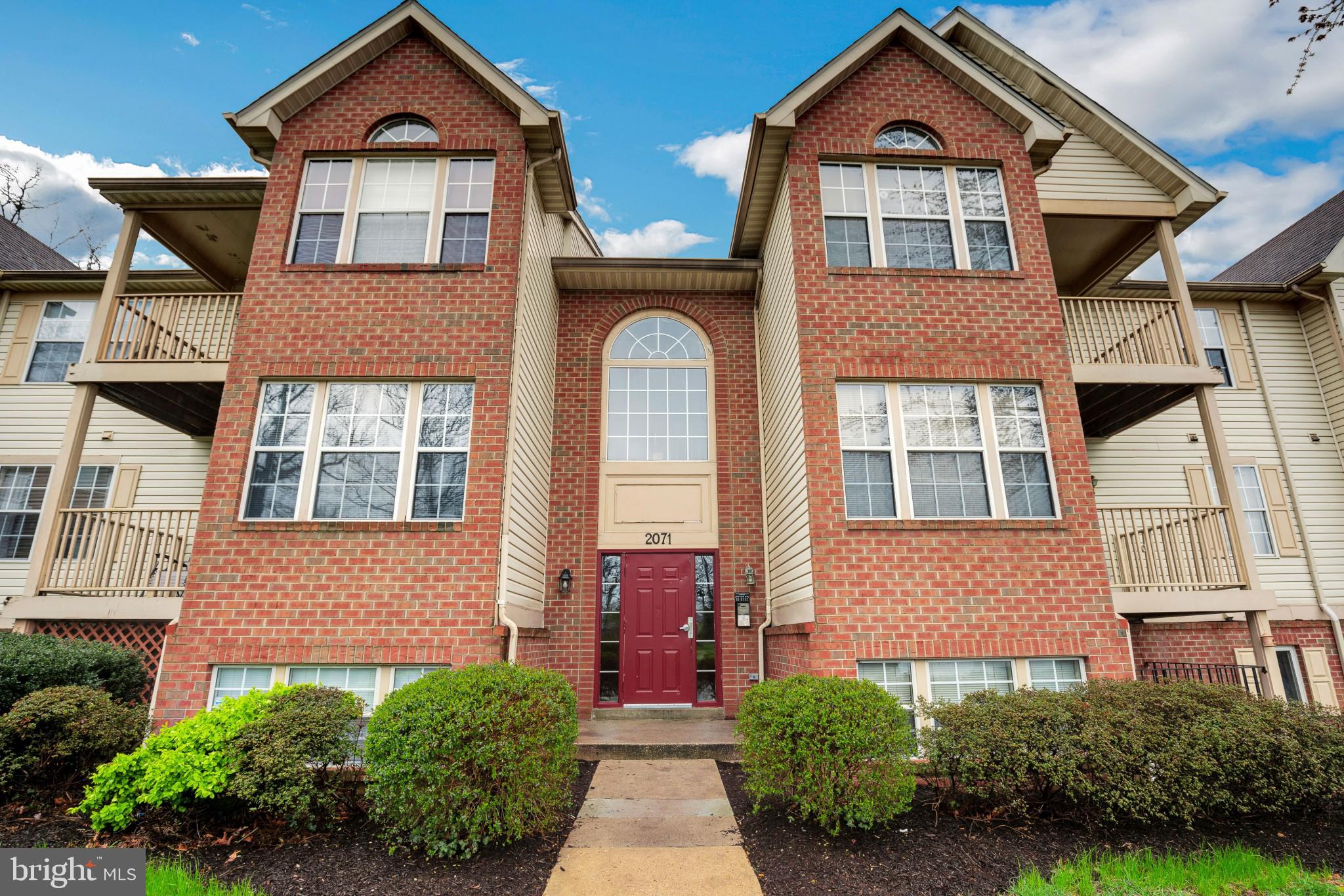 ROSECROFT COMMONS - Residential