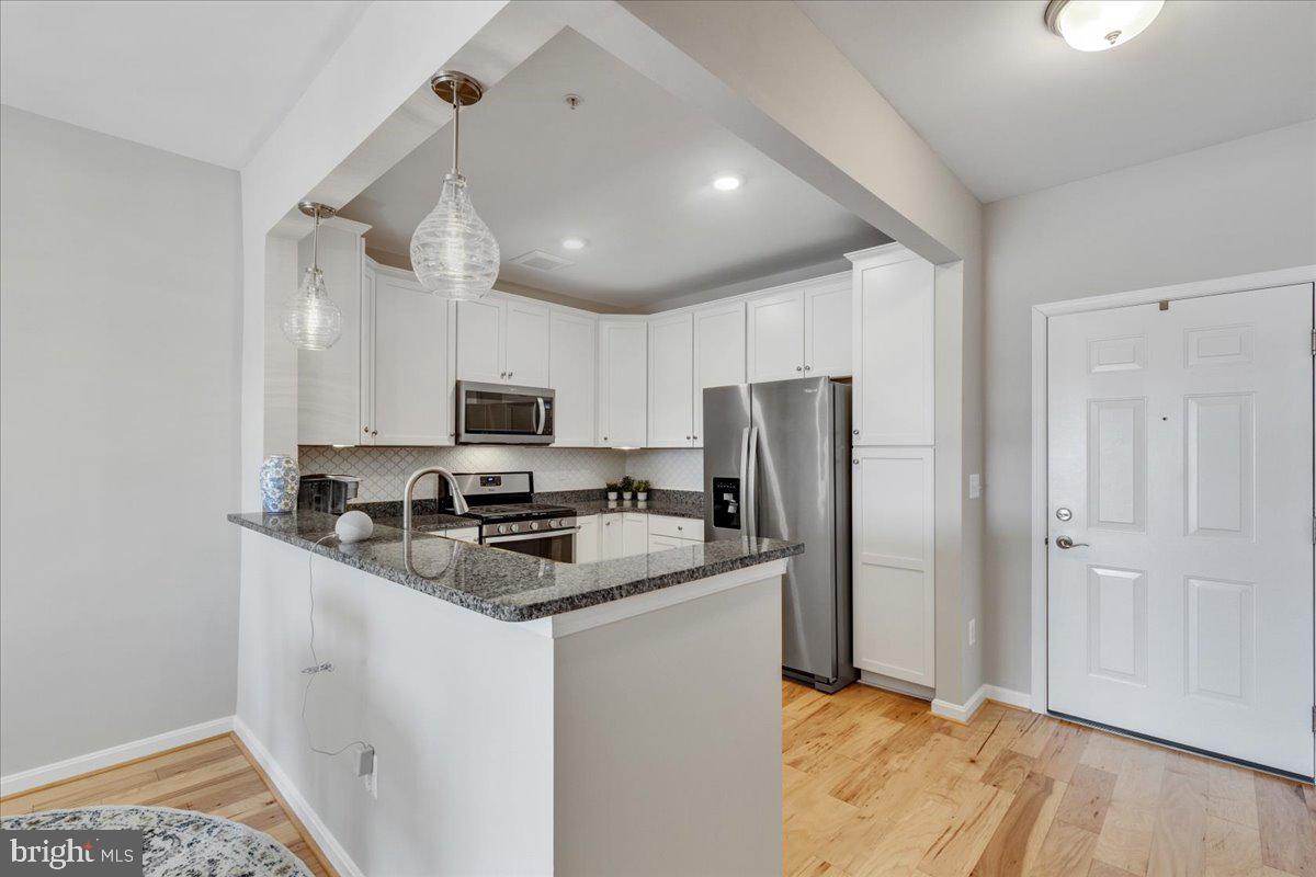 605 QUARRY VIEW COURT 405