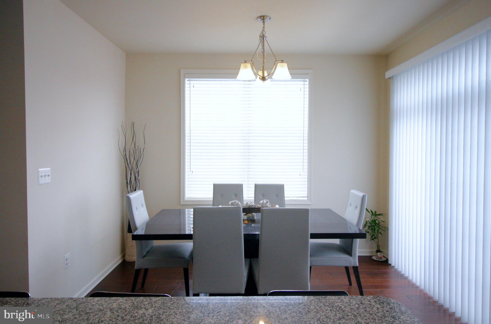 LOUDOUN VALLEY ESTATES 2 - Residential Lease