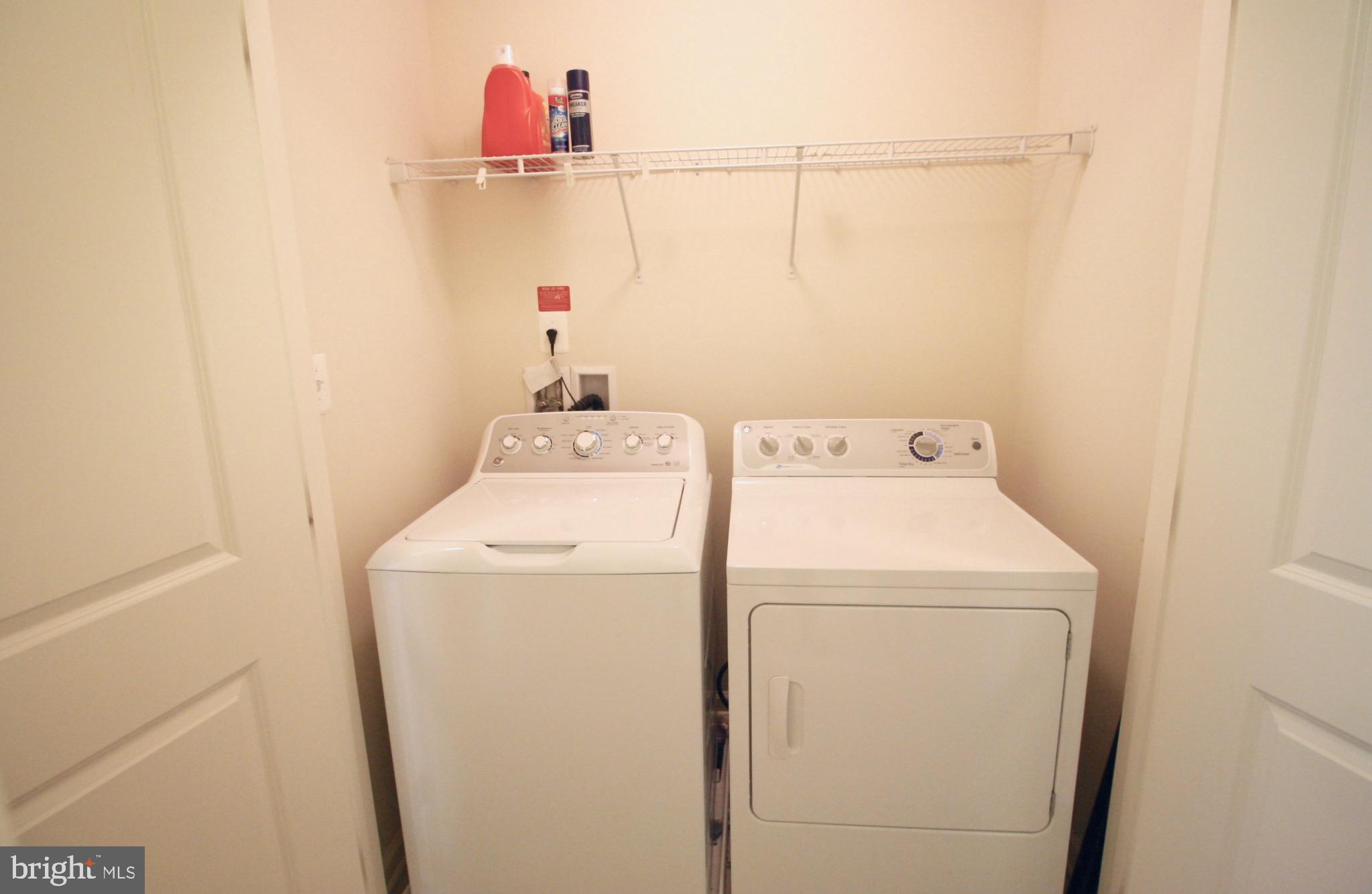 LOUDOUN VALLEY ESTATES 2 - Residential Lease