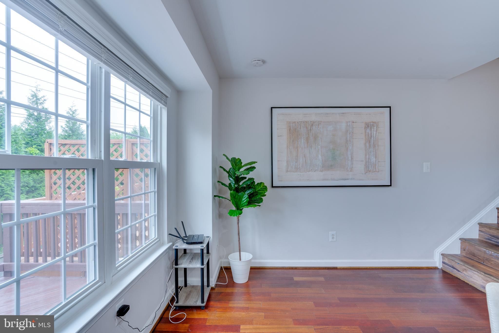 SEQUOIA LEA - Residential