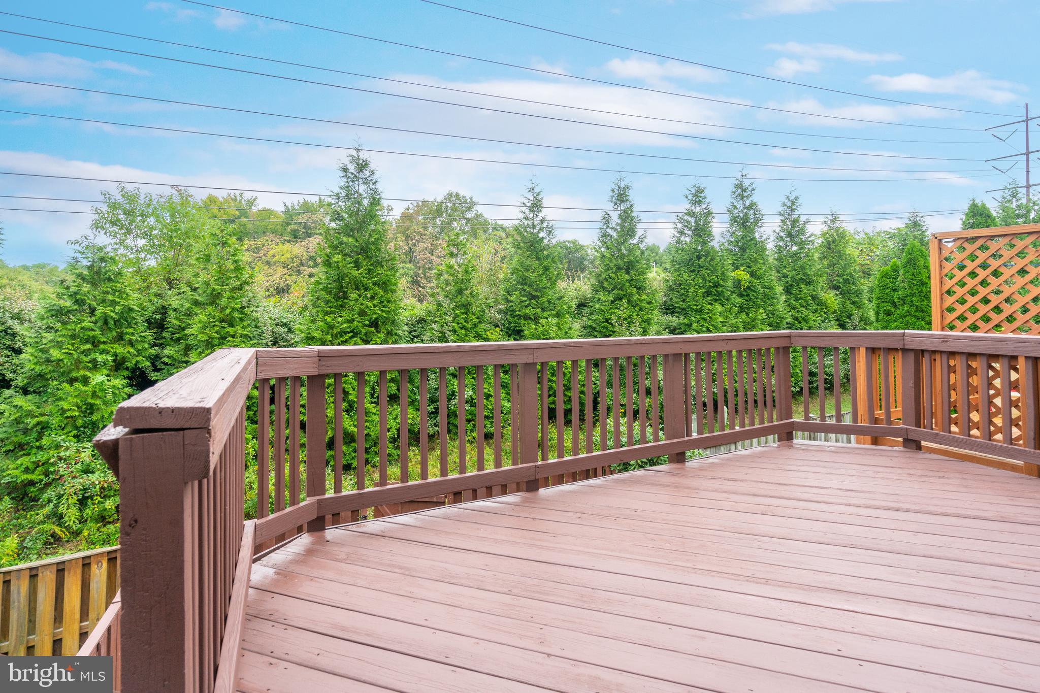 SEQUOIA LEA - Residential