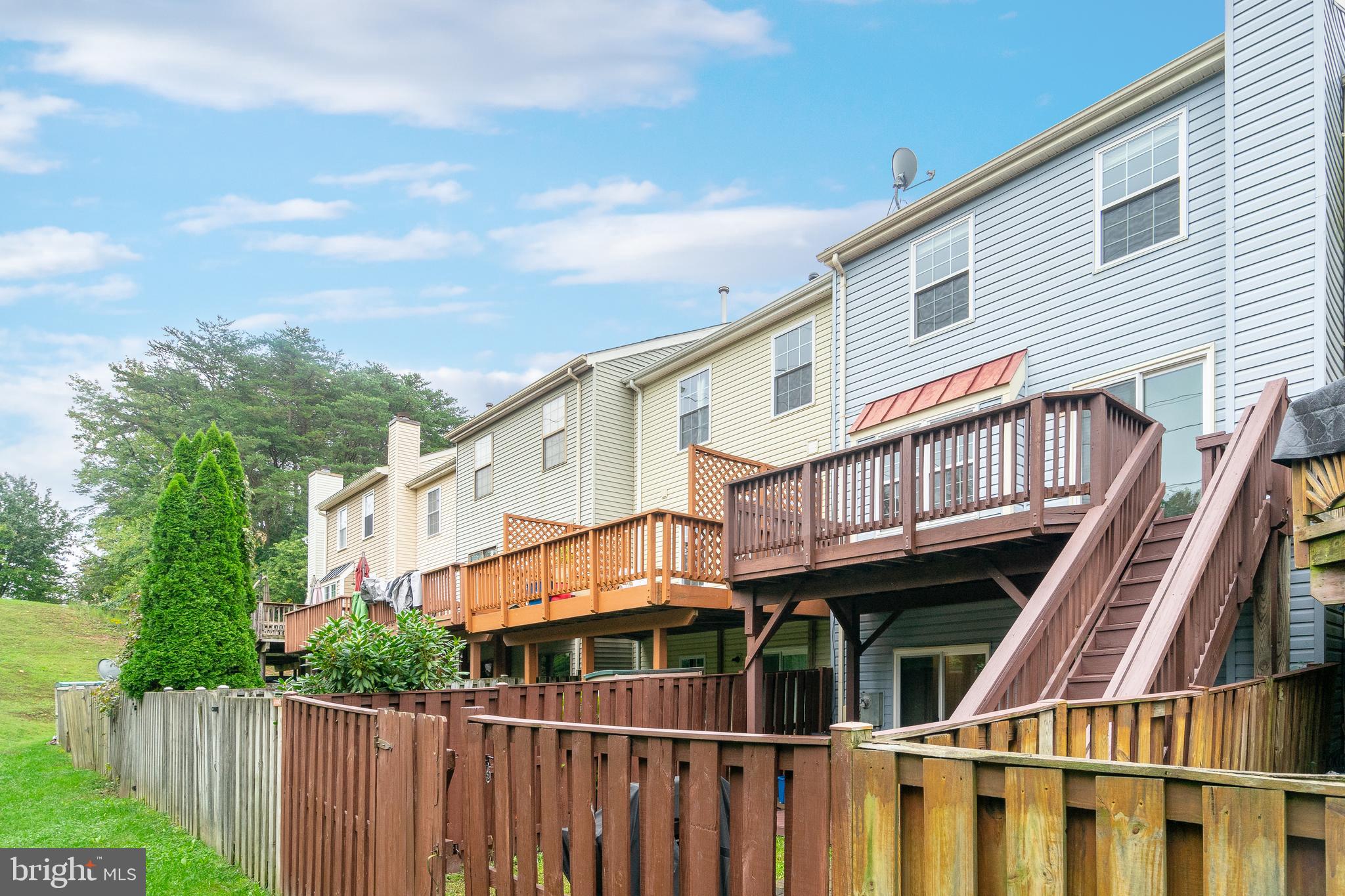 SEQUOIA LEA - Residential