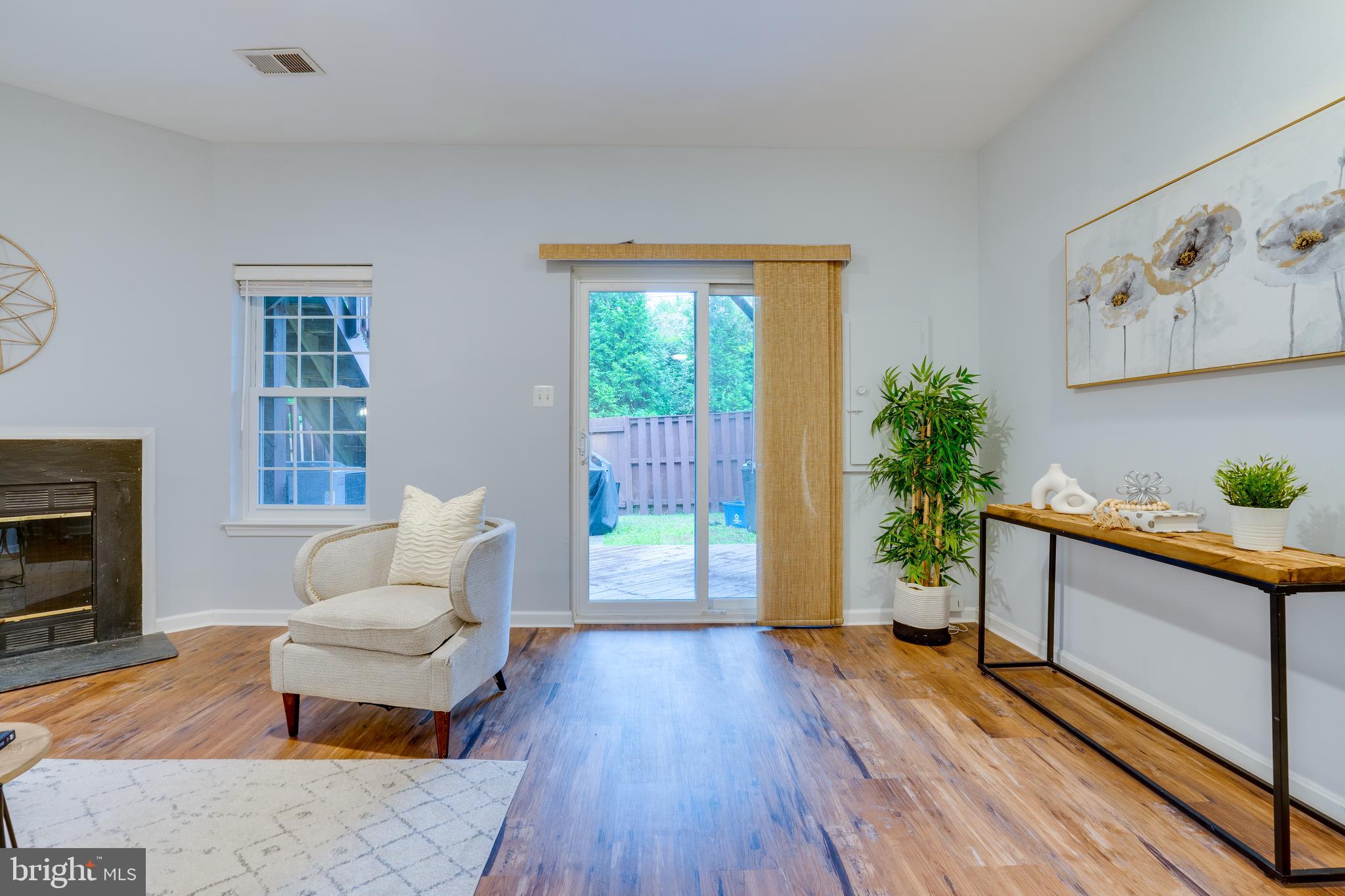 SEQUOIA LEA - Residential