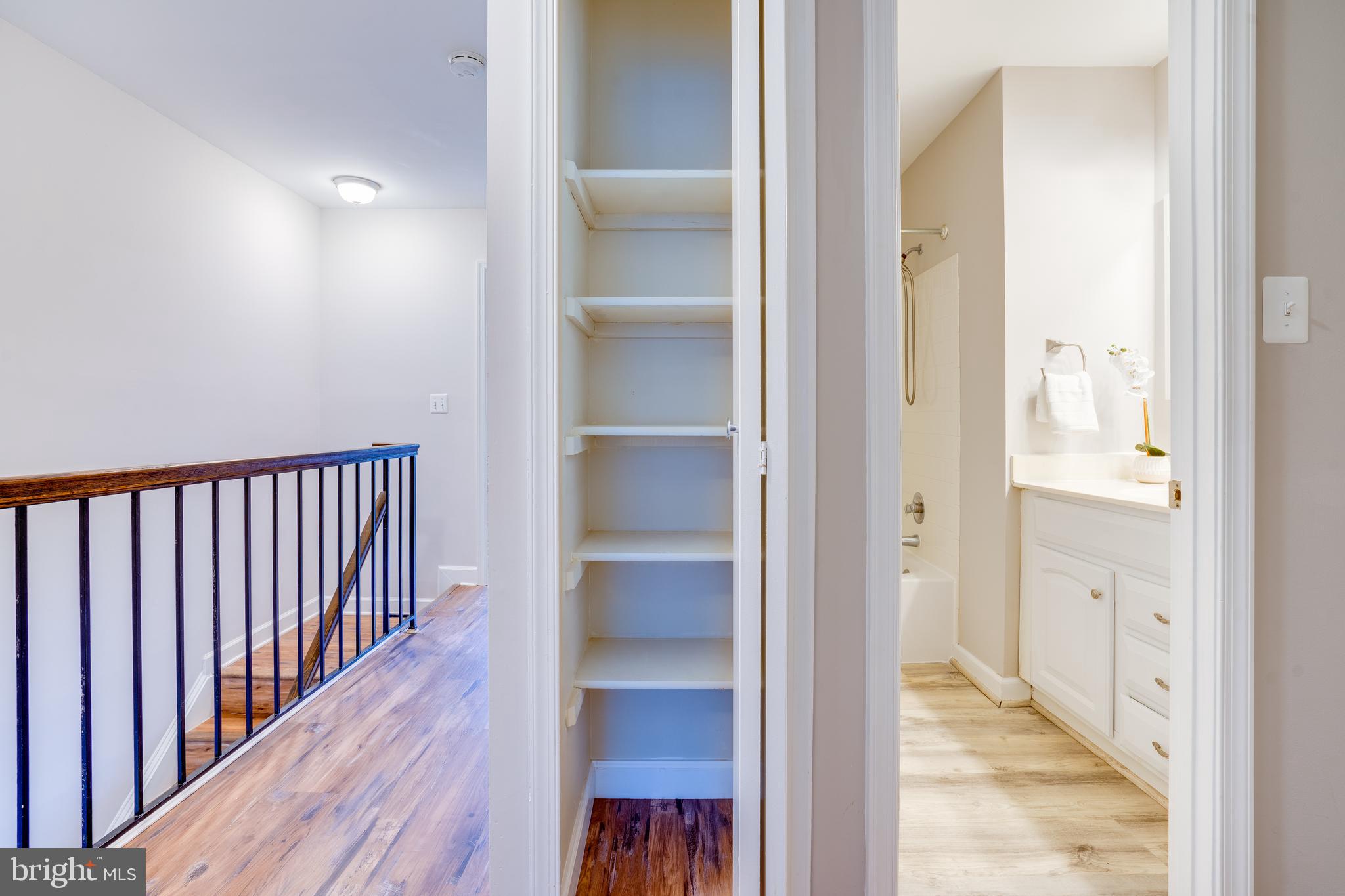 SEQUOIA LEA - Residential