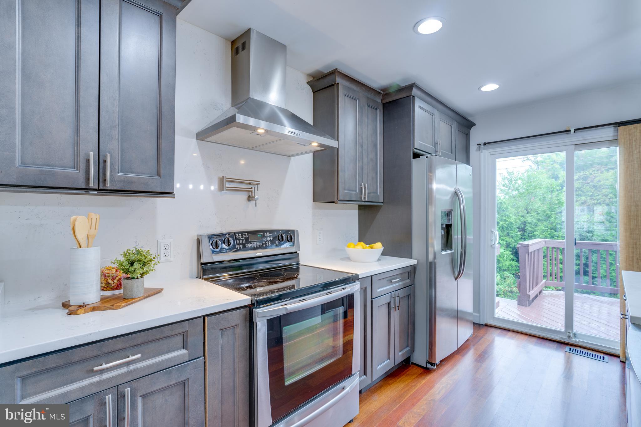 SEQUOIA LEA - Residential