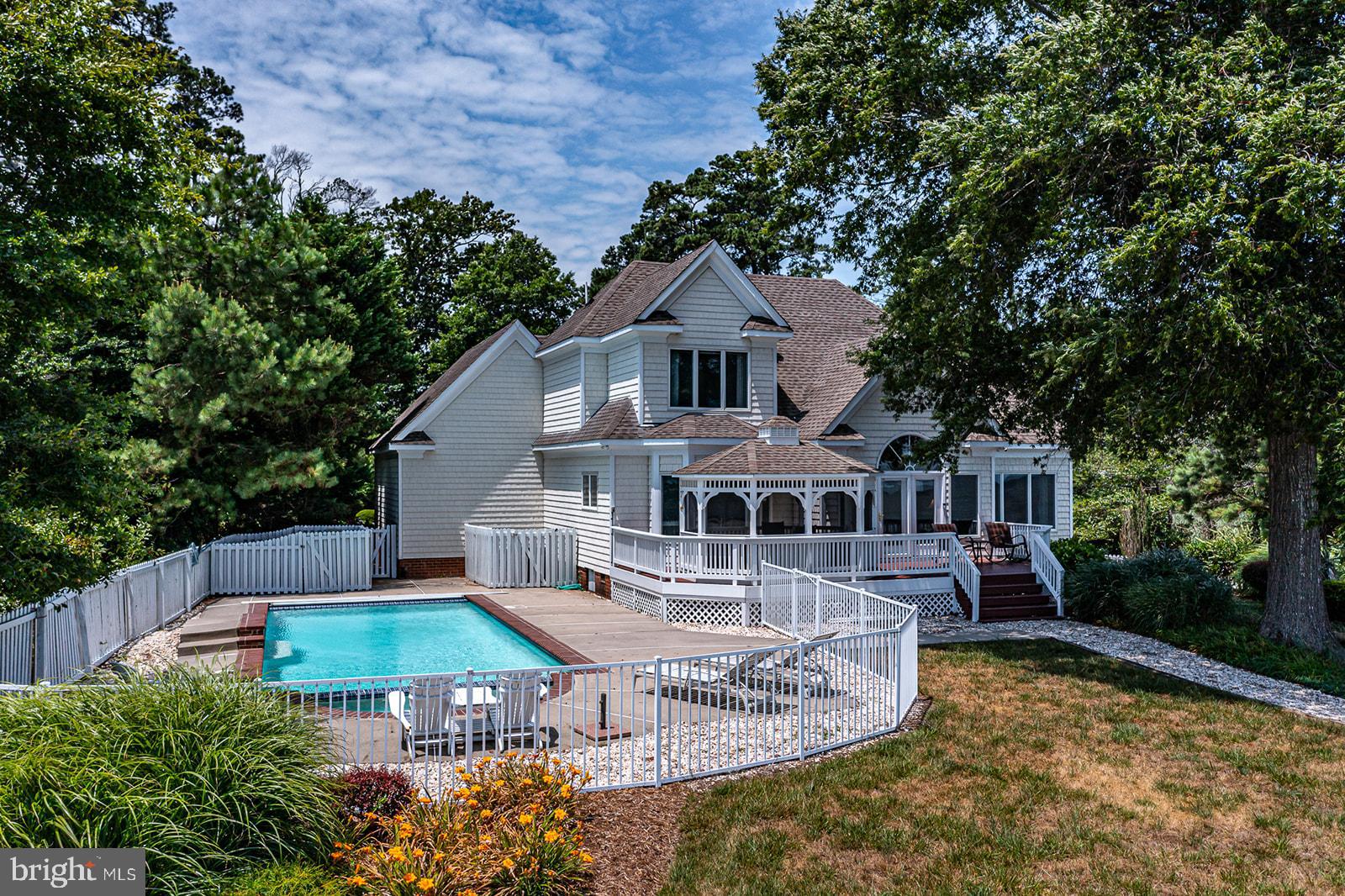 JETTY'S REACH - Residential