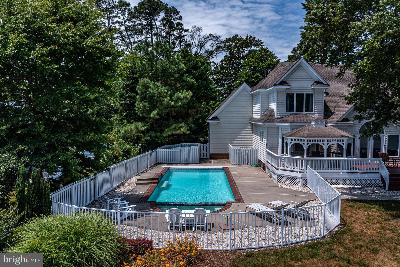 JETTY'S REACH - Residential