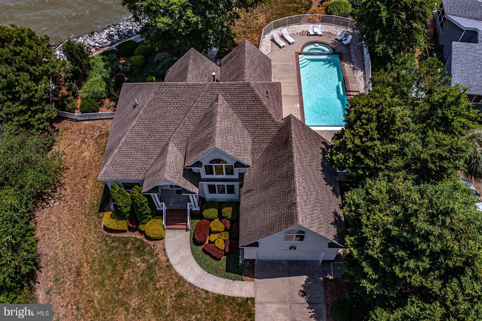 JETTY'S REACH - Residential