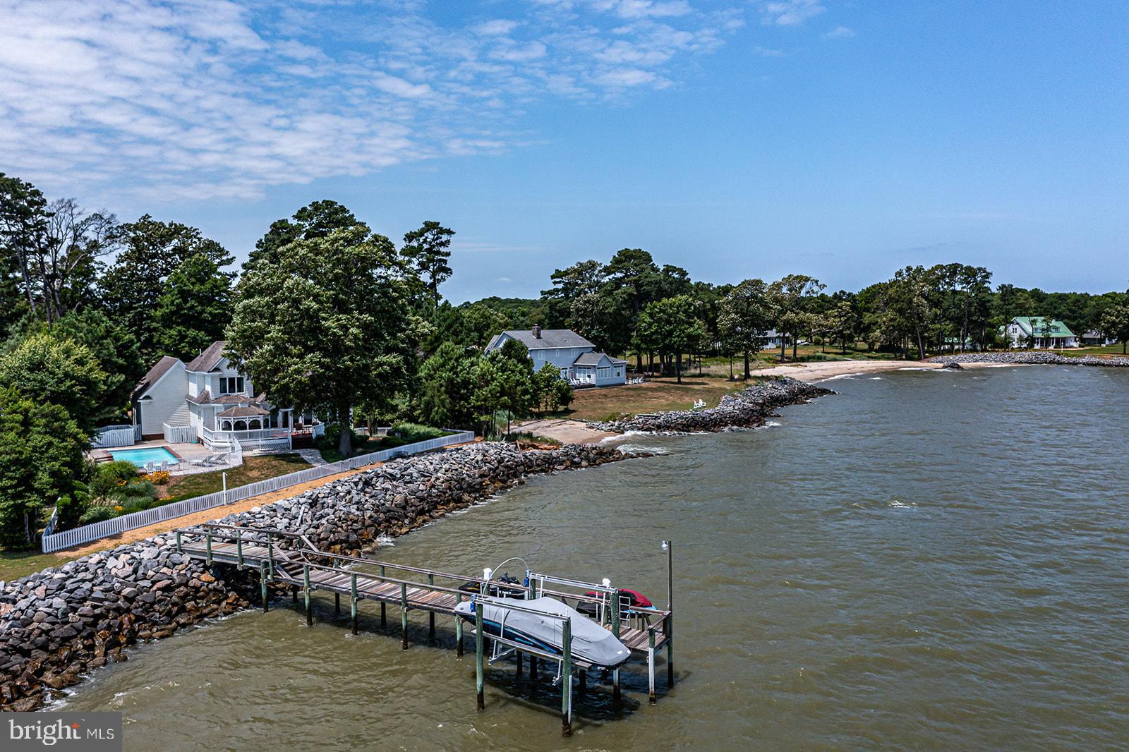 JETTY'S REACH - Residential