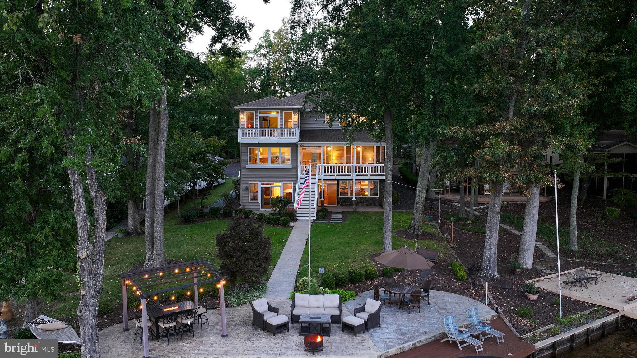 LAKE OF THE WOODS - Residential