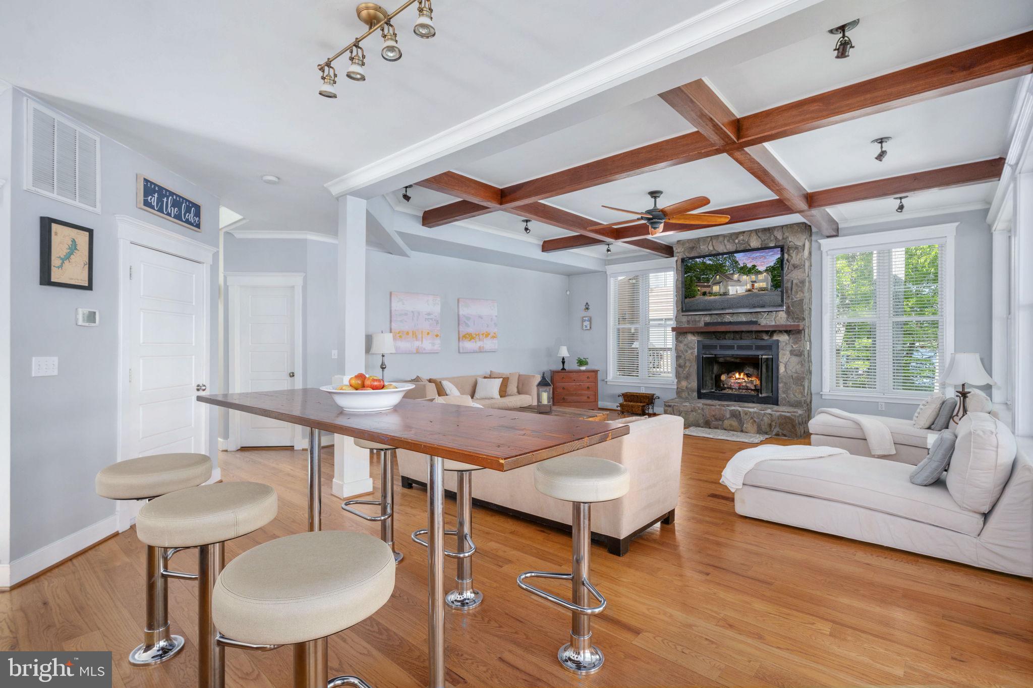 LAKE OF THE WOODS - Residential