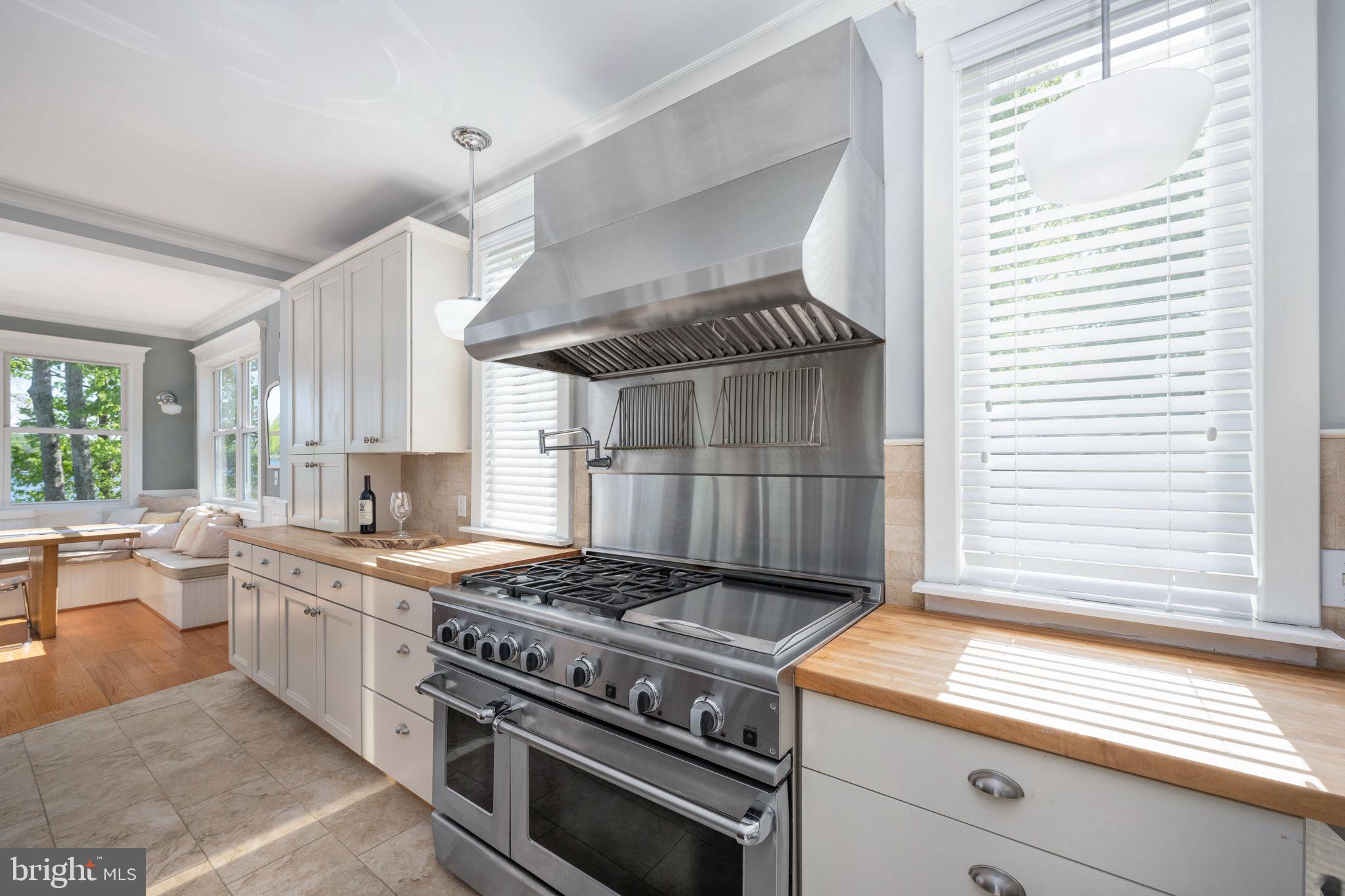 LAKE OF THE WOODS - Residential