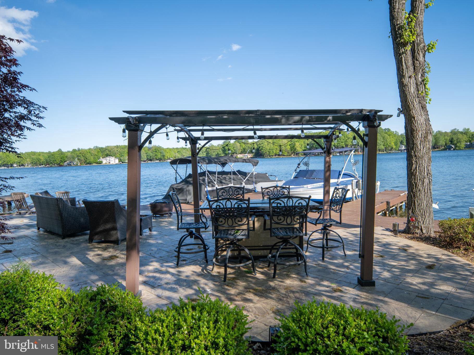 LAKE OF THE WOODS - Residential