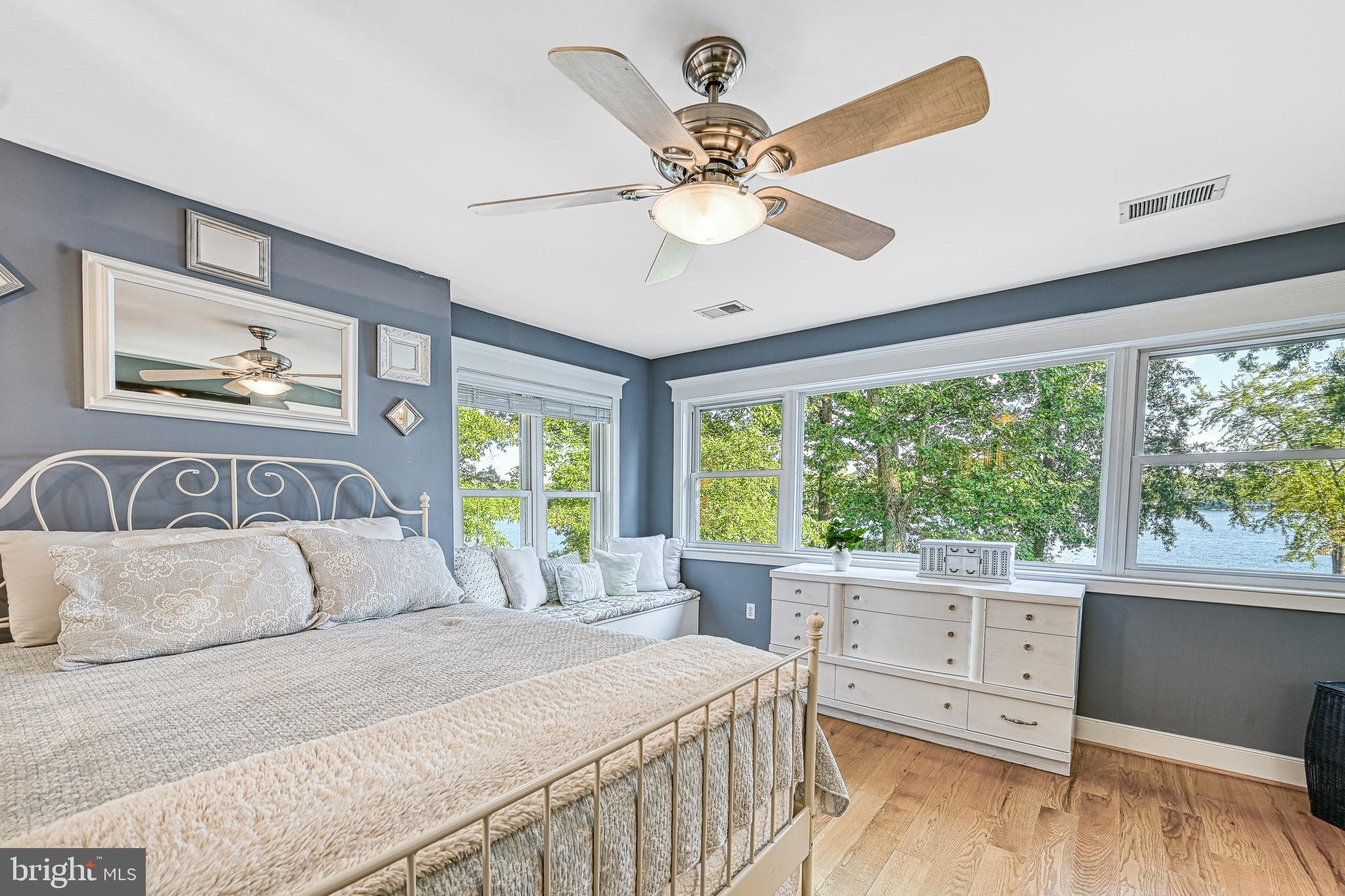 LAKE OF THE WOODS - Residential