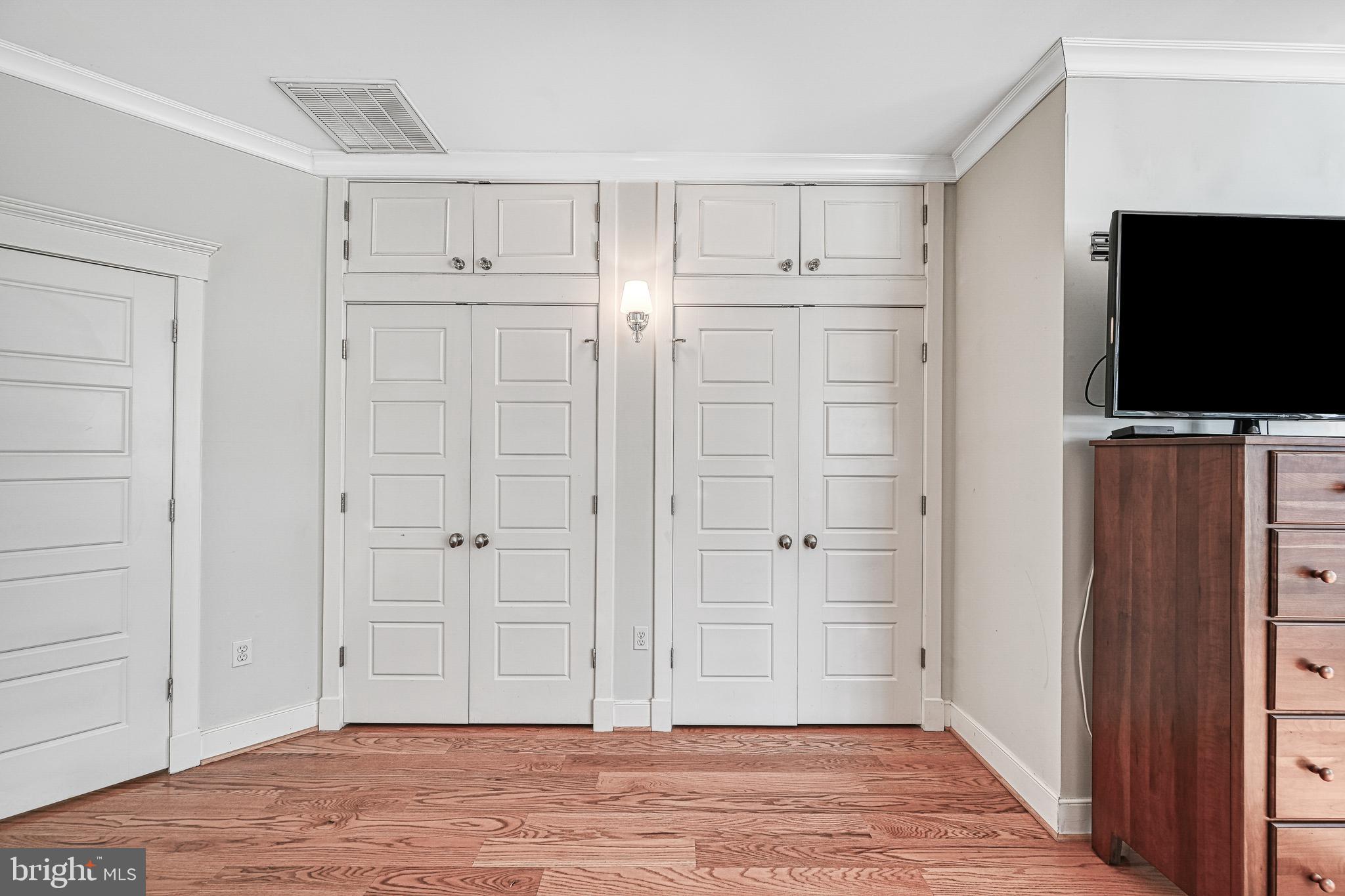 LAKE OF THE WOODS - Residential