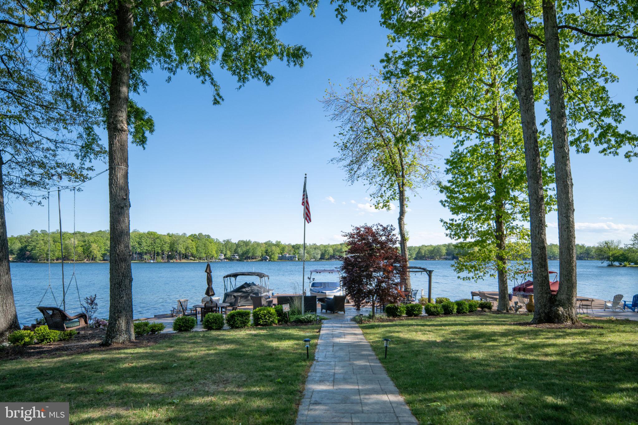 LAKE OF THE WOODS - Residential