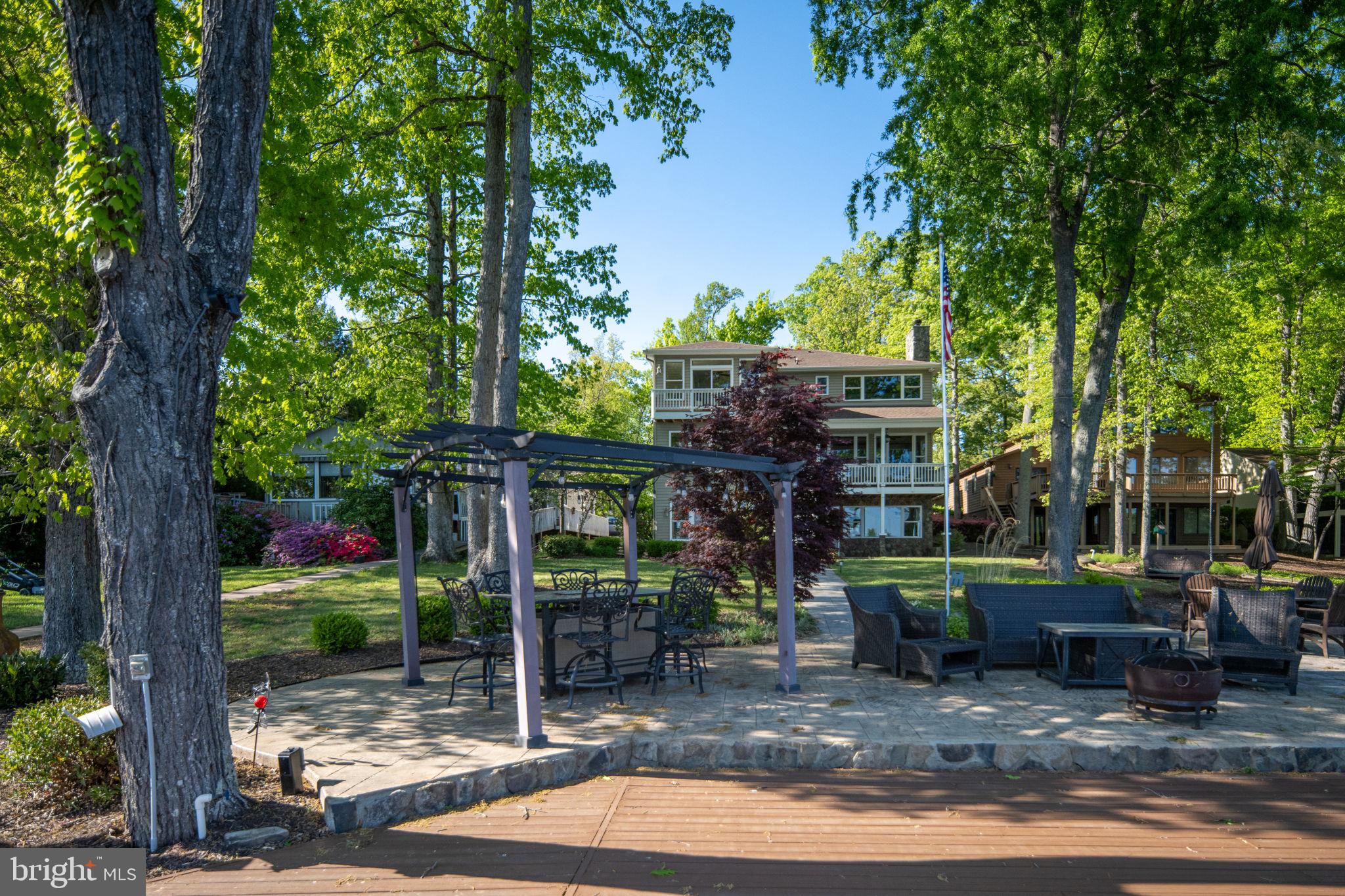 LAKE OF THE WOODS - Residential