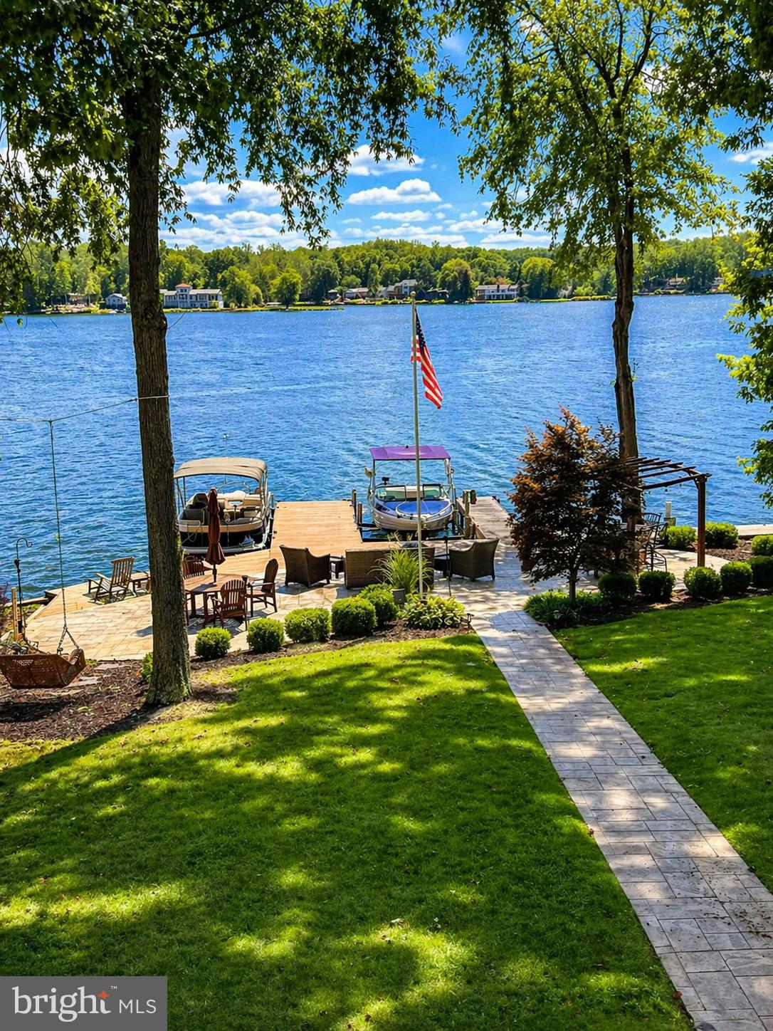 LAKE OF THE WOODS - Residential