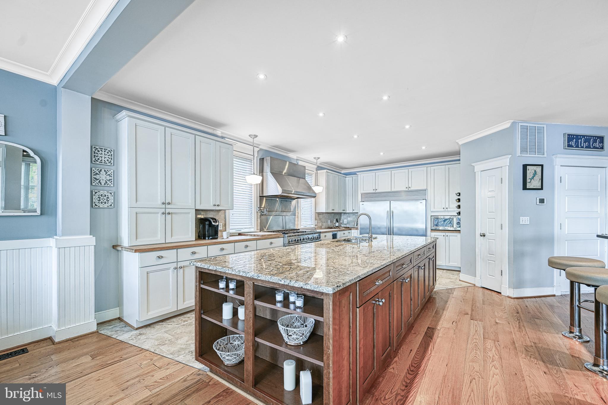 LAKE OF THE WOODS - Residential