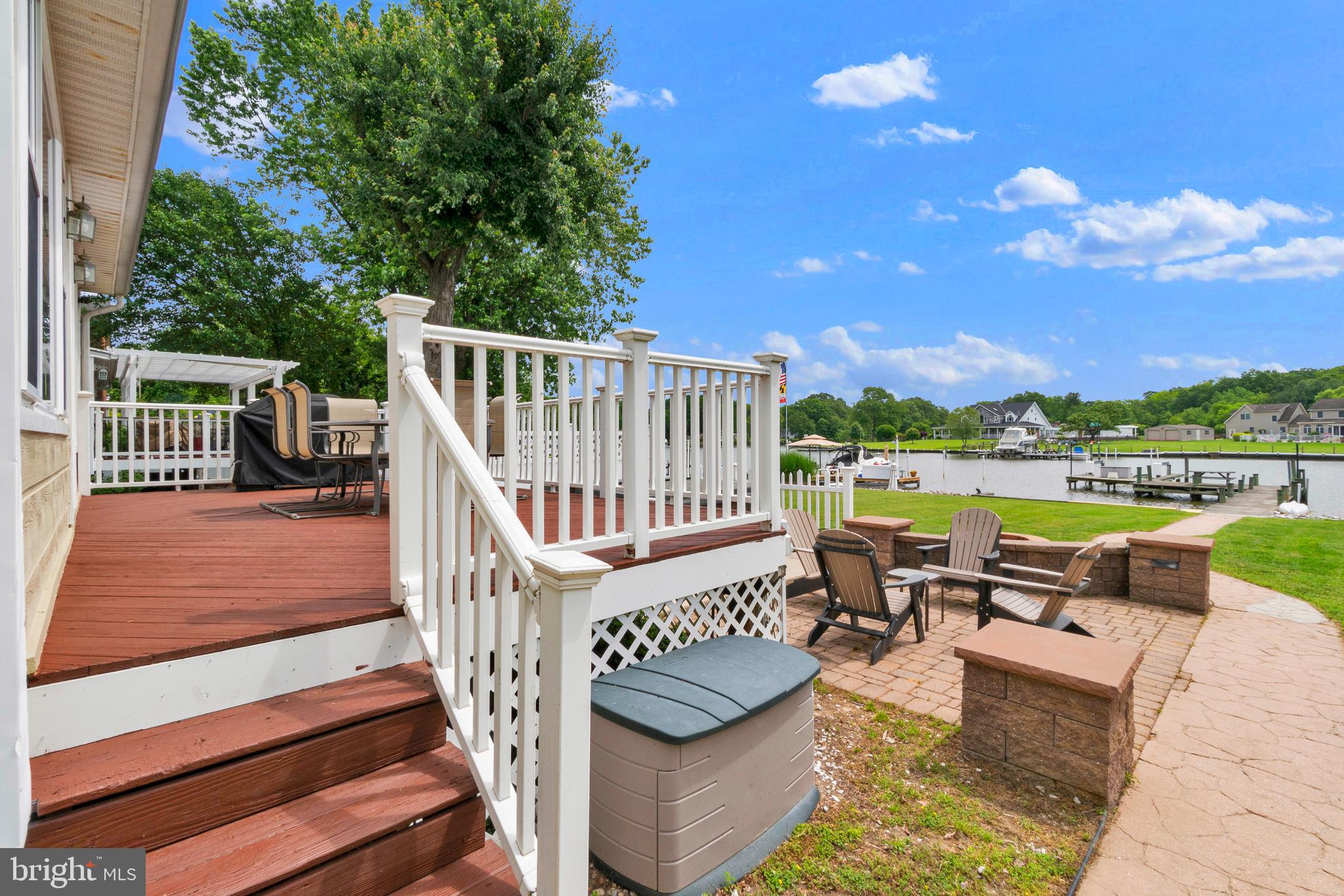 BOWLEYS QUARTERS - Residential