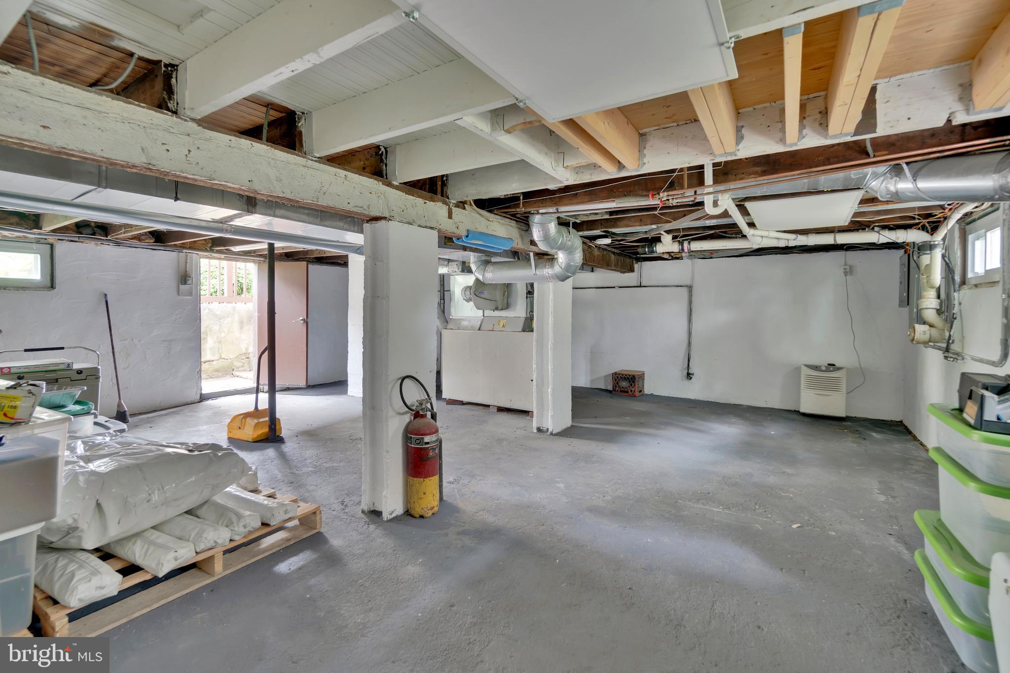 BOWLEYS QUARTERS - Residential