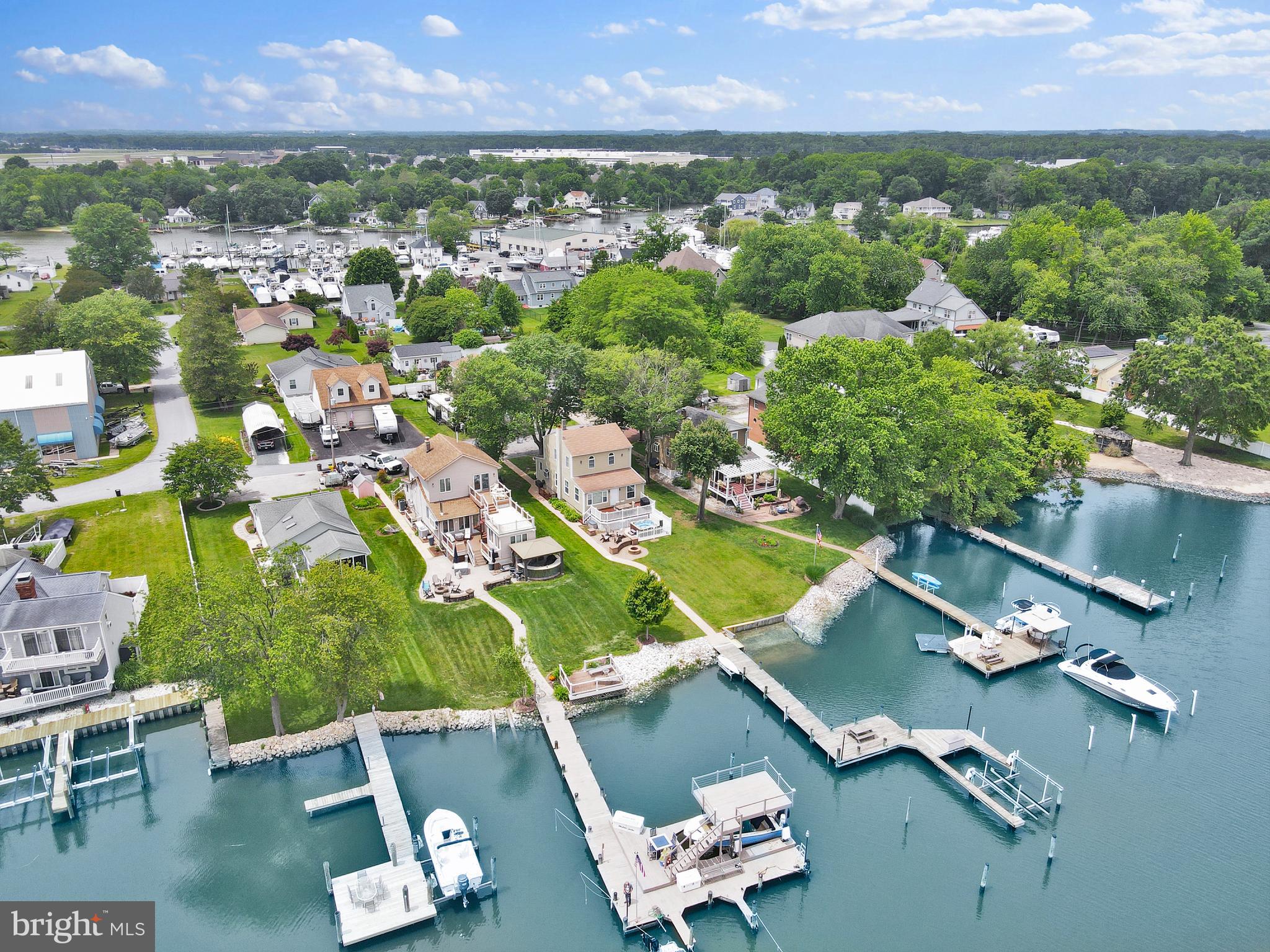 BOWLEYS QUARTERS - Residential